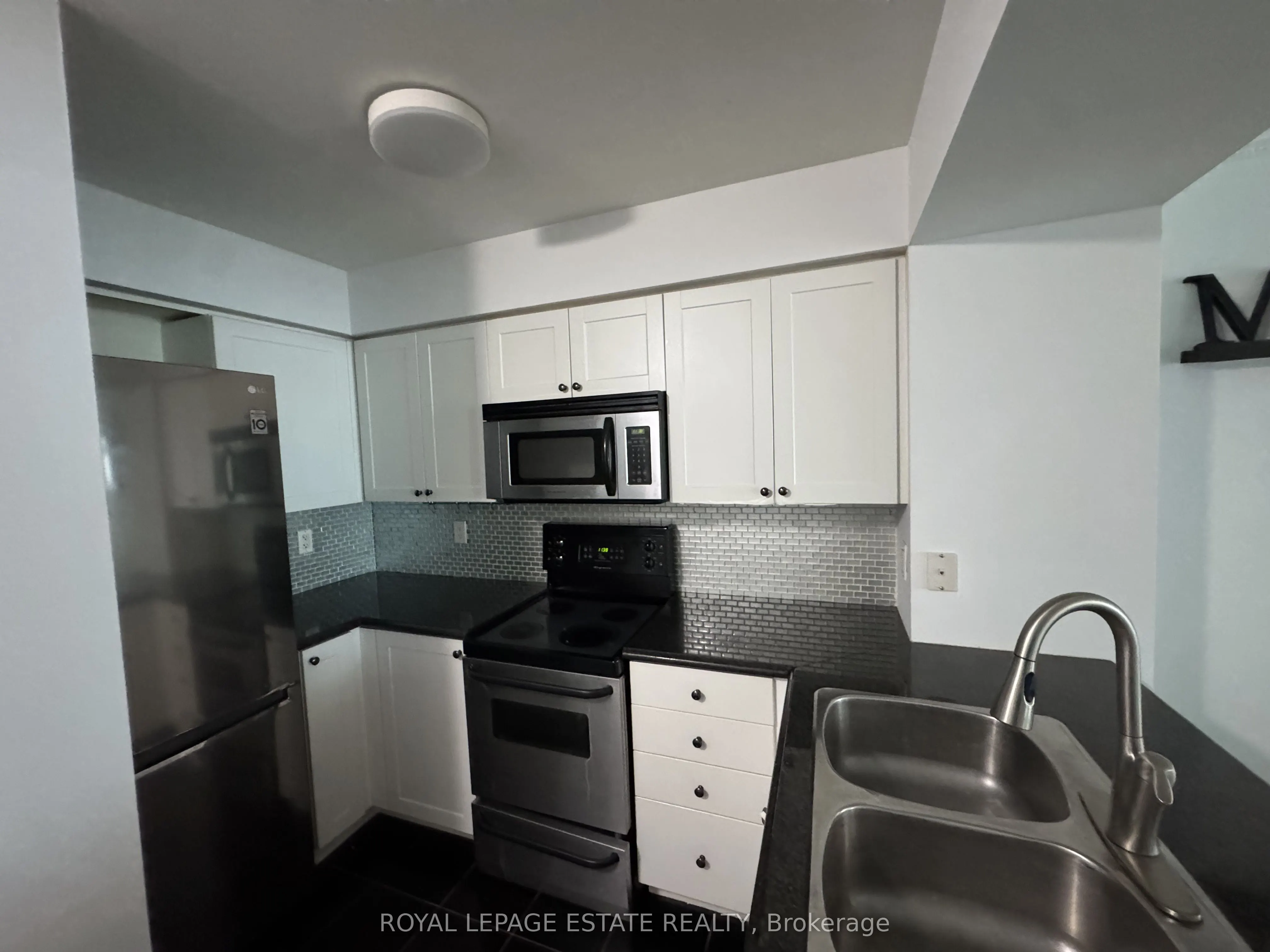 50 Lynn Williams Street, #1412