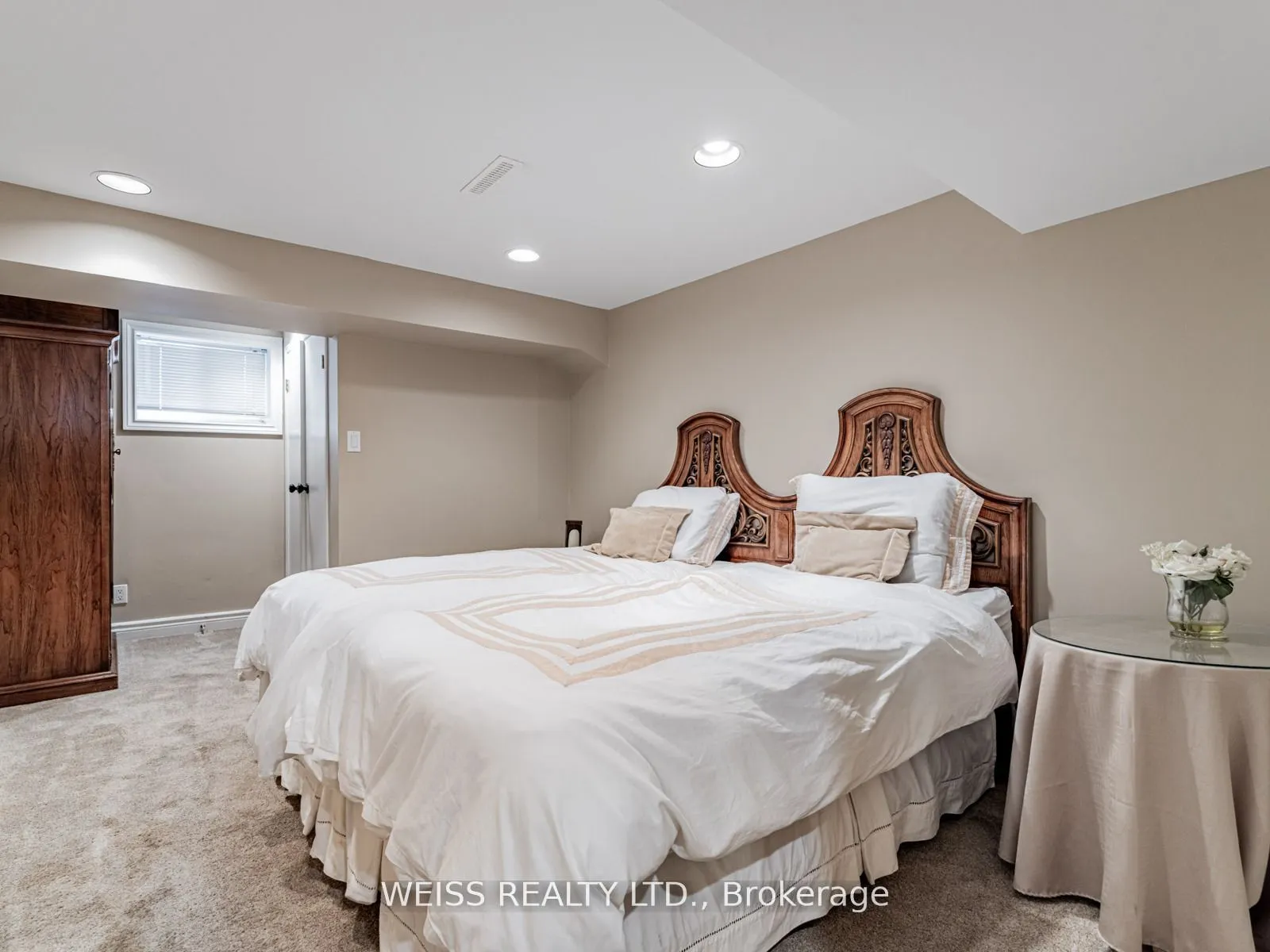14 Northmount Avenue