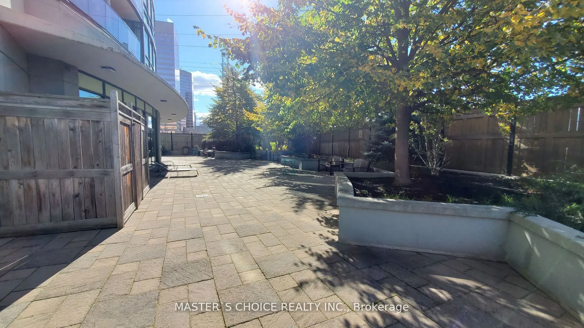 5740 Yonge Street, #1707