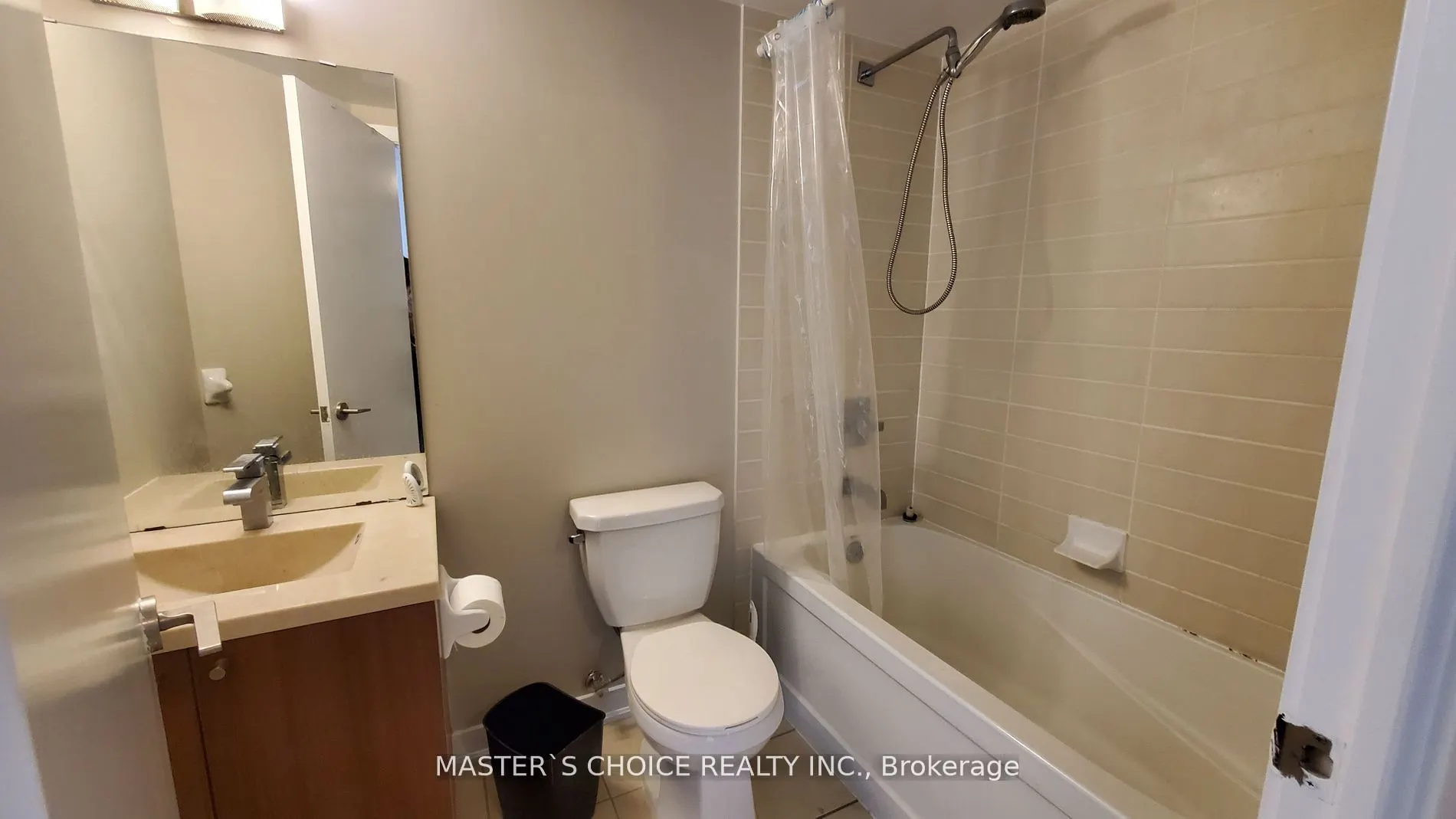 5740 Yonge Street, #1707