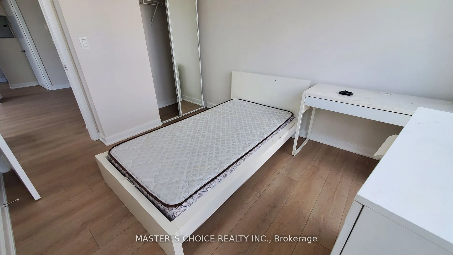 5740 Yonge Street, #1707
