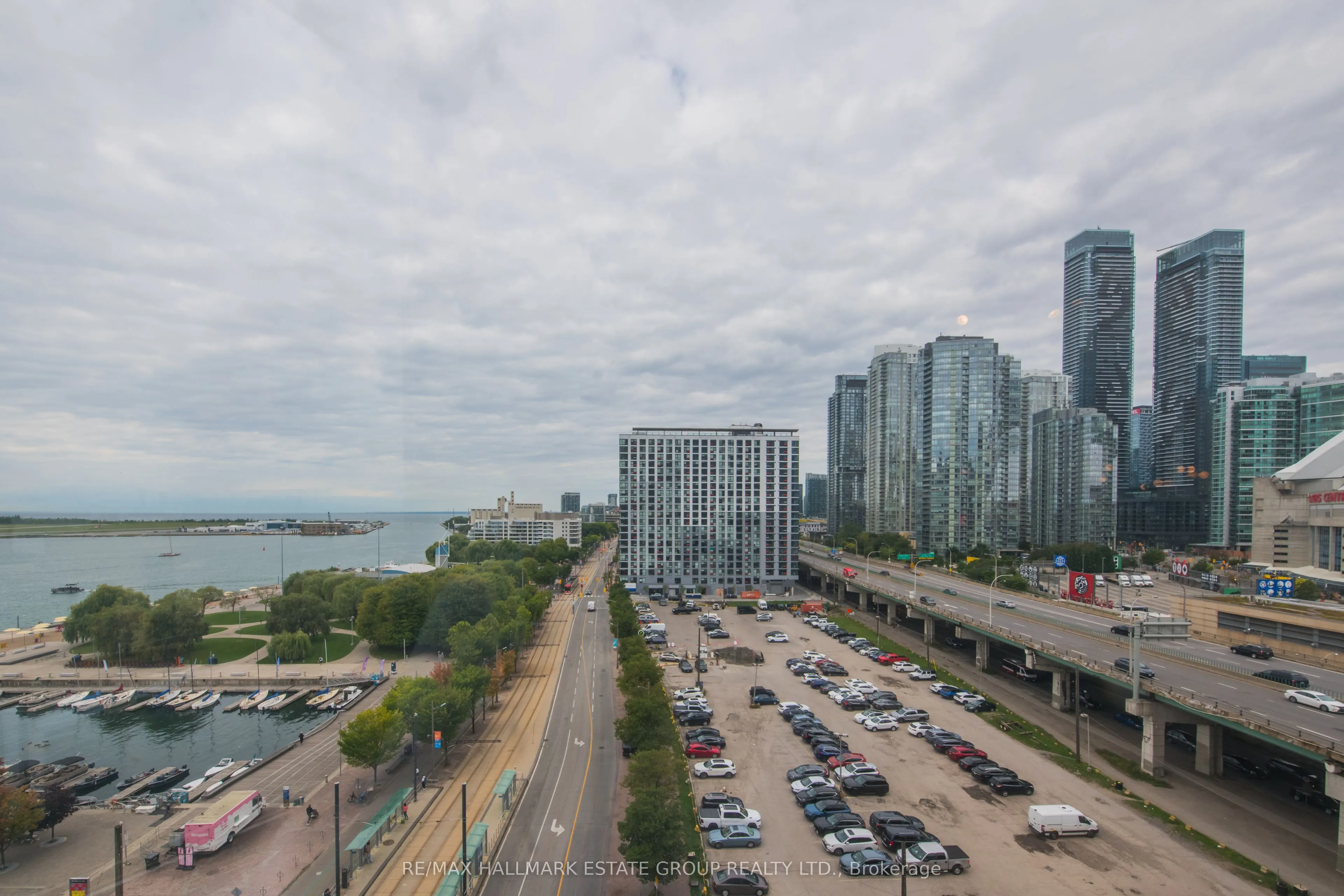 270 Queens Quay W, #1102