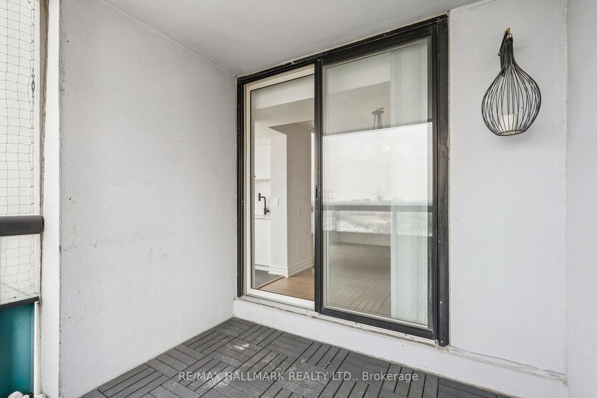 7 Bishop Avenue, #1214