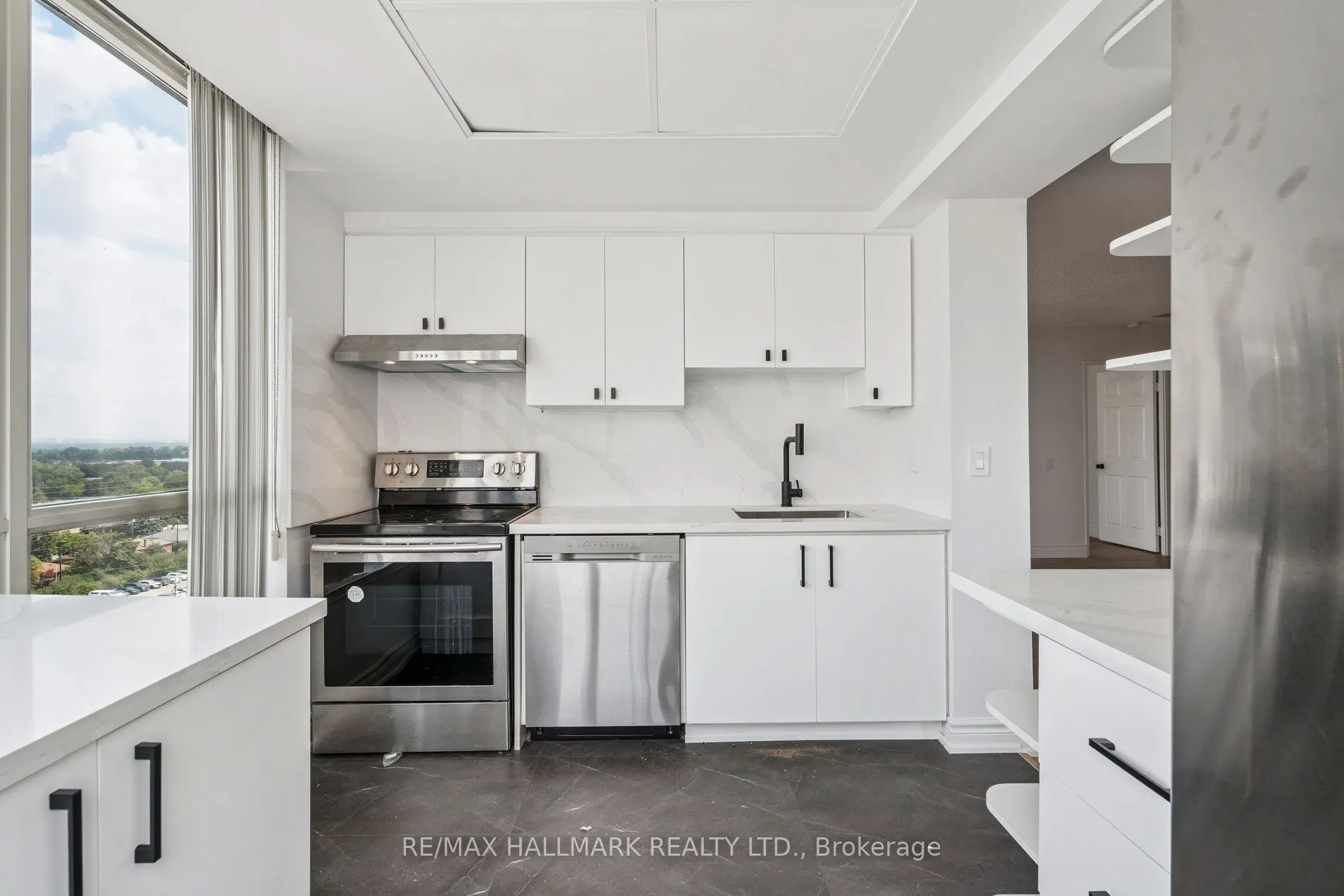 7 Bishop Avenue, #1214