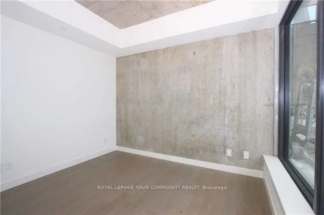 111 Bathurst Street, #607