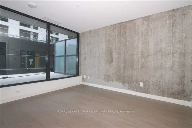 111 Bathurst Street, #607