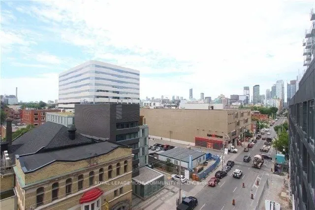 111 Bathurst Street, #607
