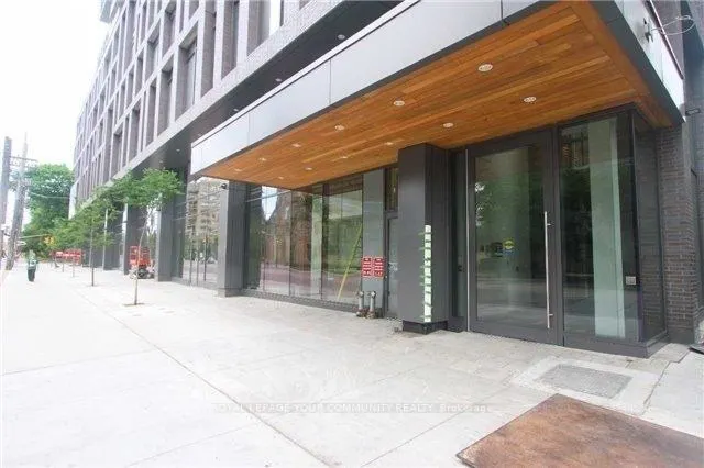 111 Bathurst Street, #607