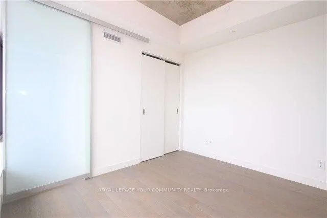 111 Bathurst Street, #607