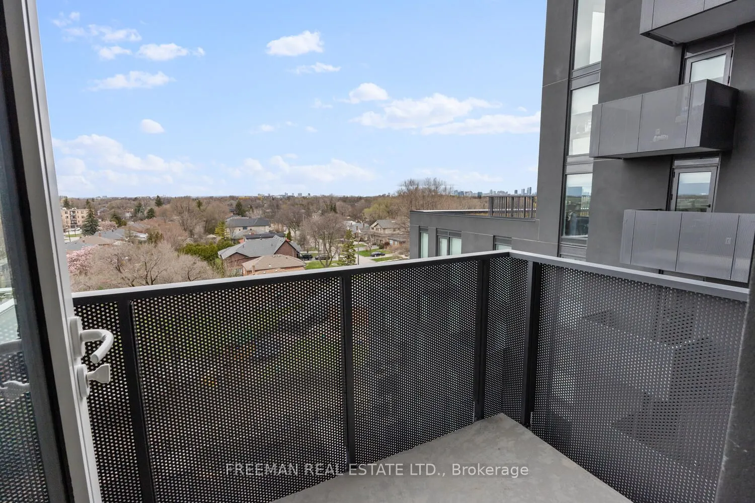 480 Wilson Avenue N, #815