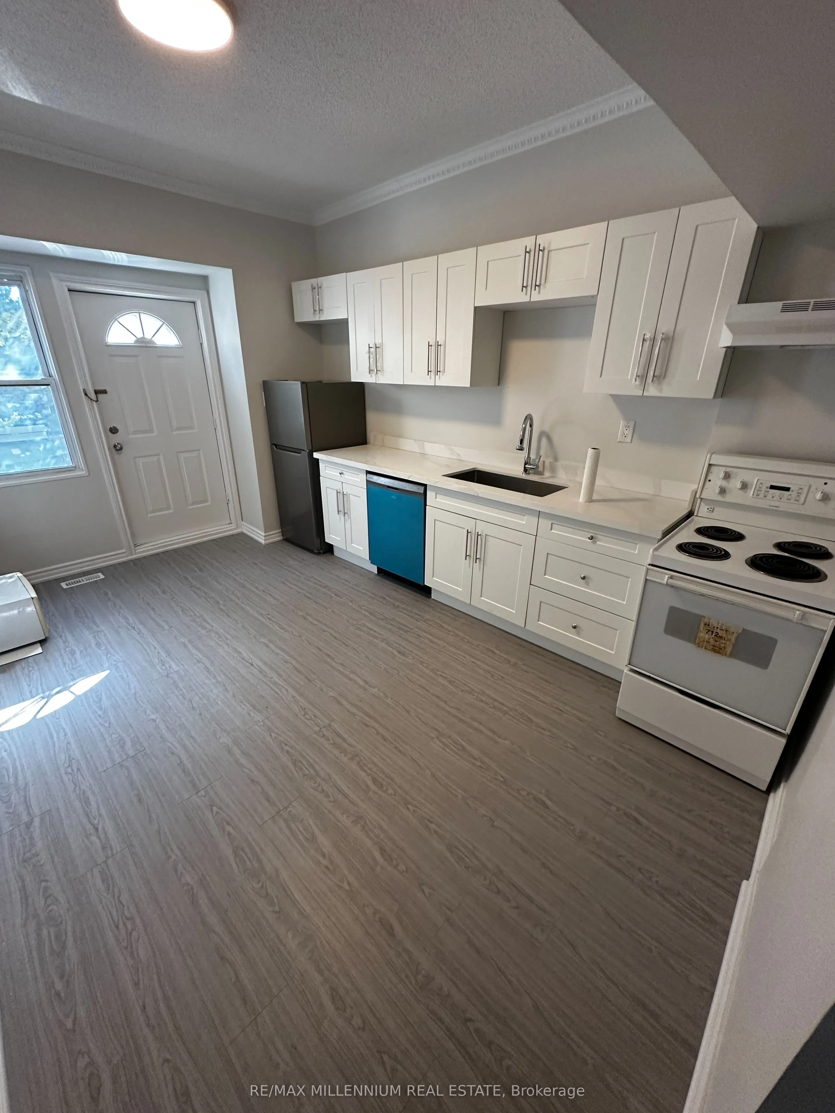 25 Howard Street, #APT 2
