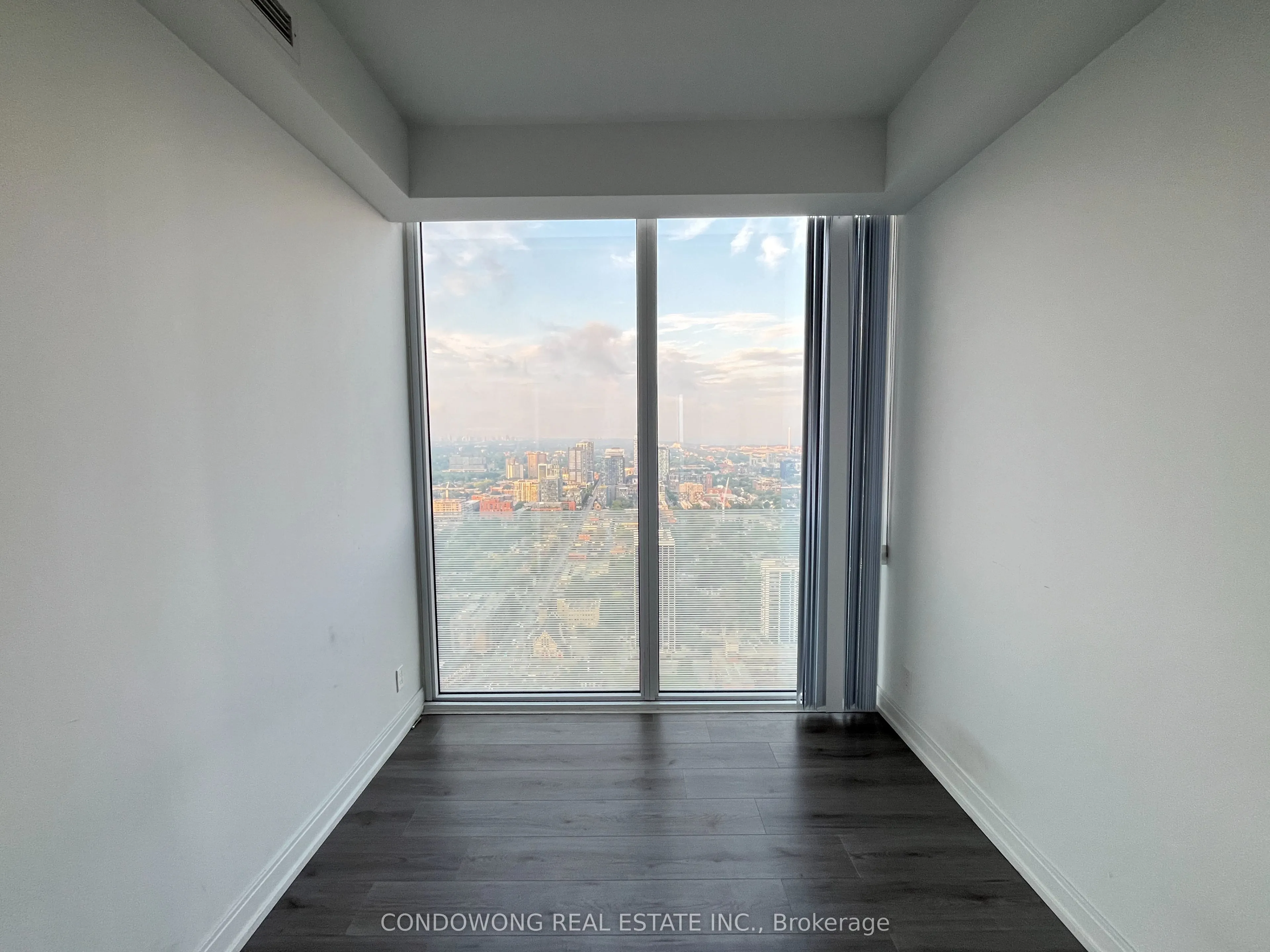 181 Dundas Street E, #4703