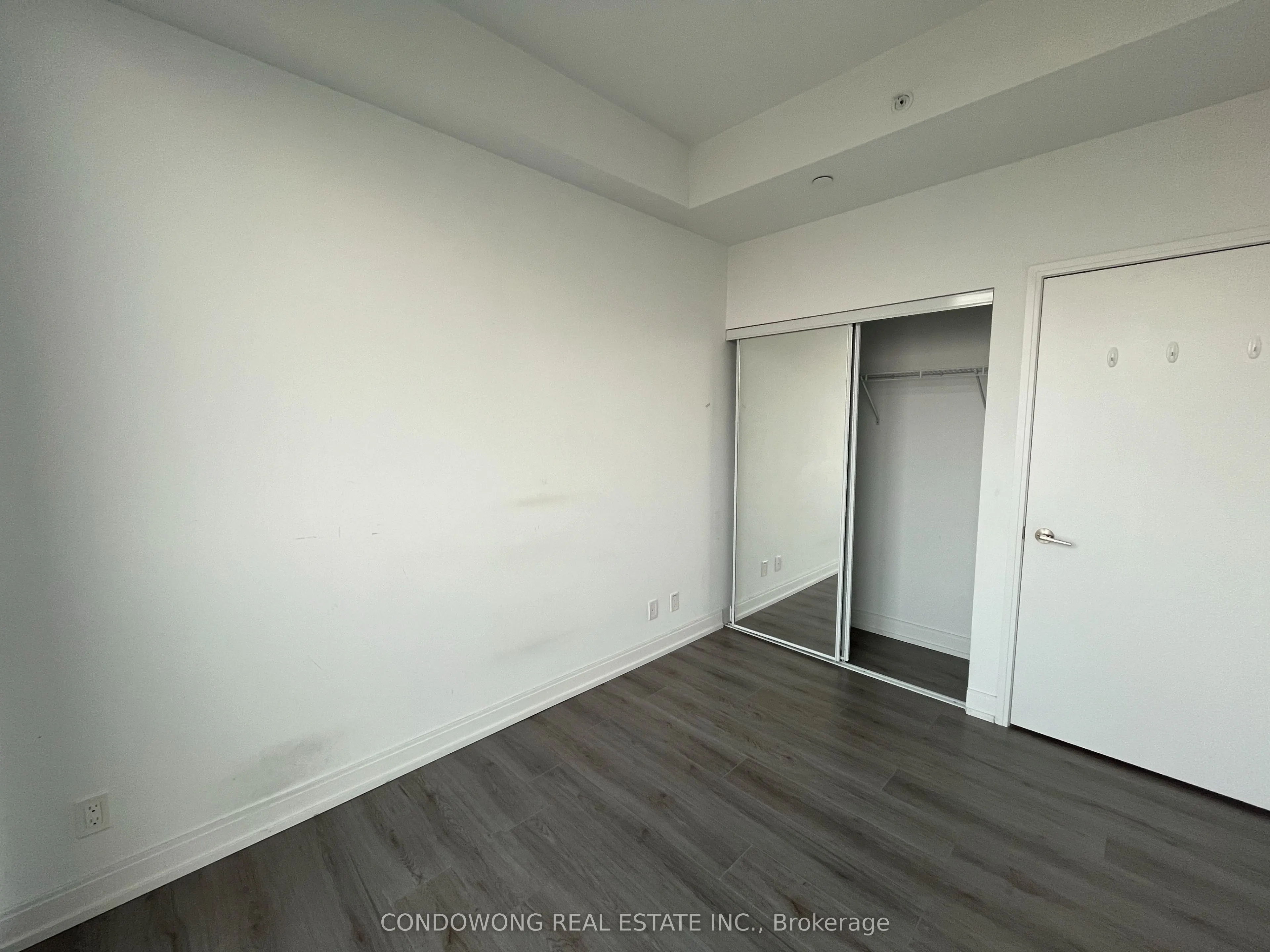 181 Dundas Street E, #4703
