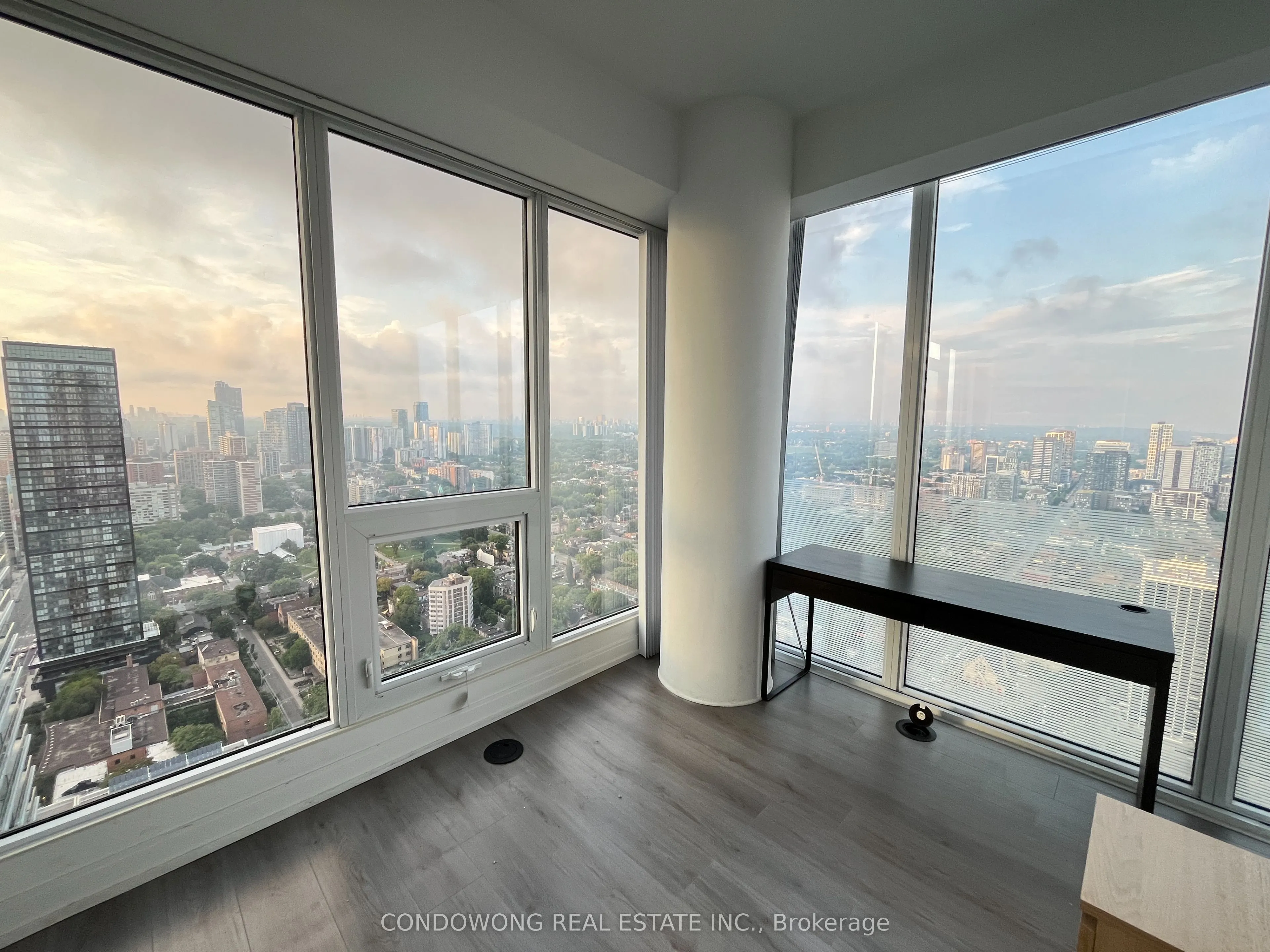 181 Dundas Street E, #4703