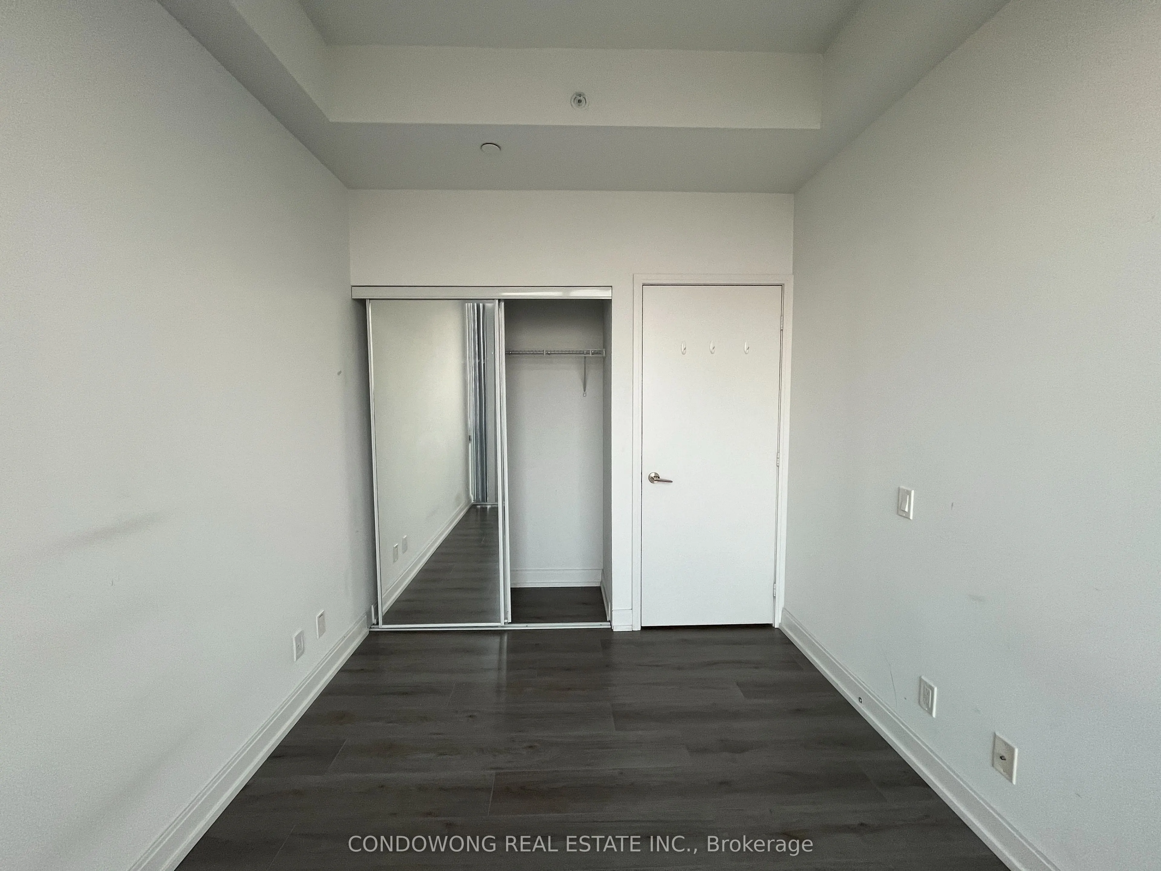 181 Dundas Street E, #4703