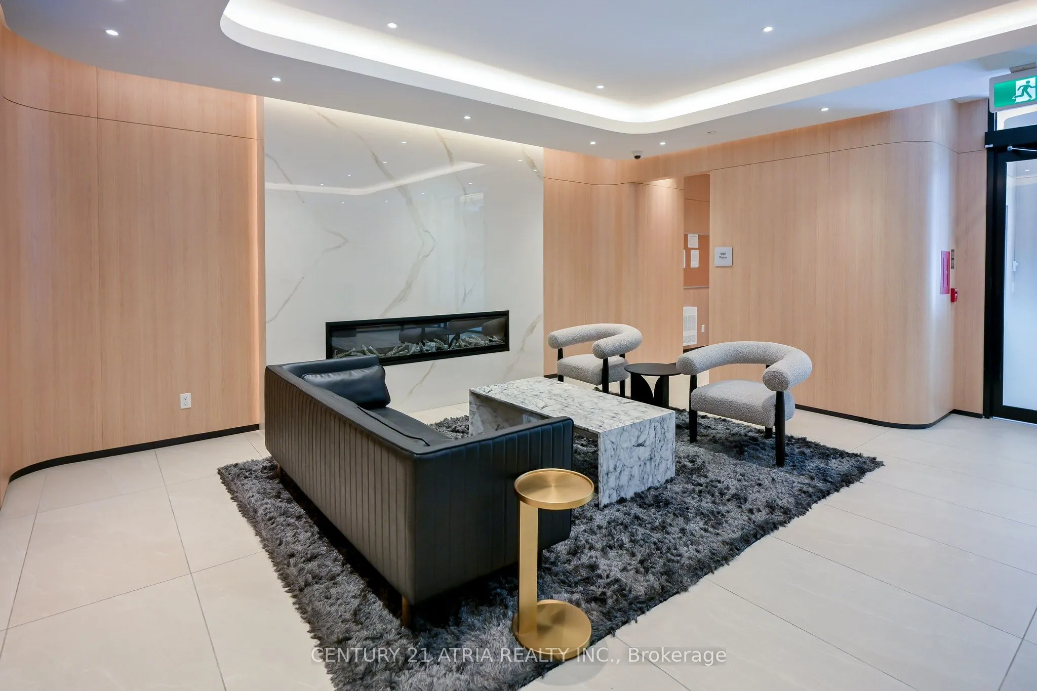 185 Alberta Avenue, #303