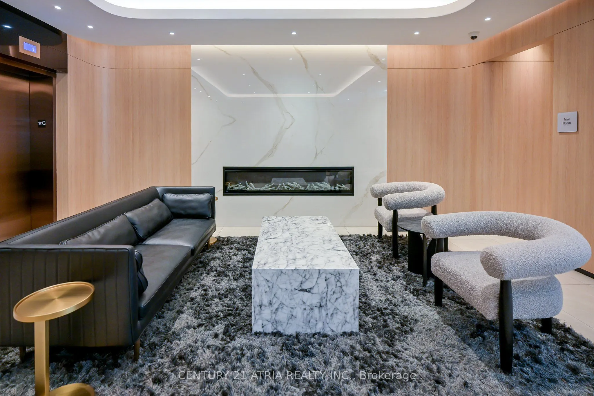 185 Alberta Avenue, #303