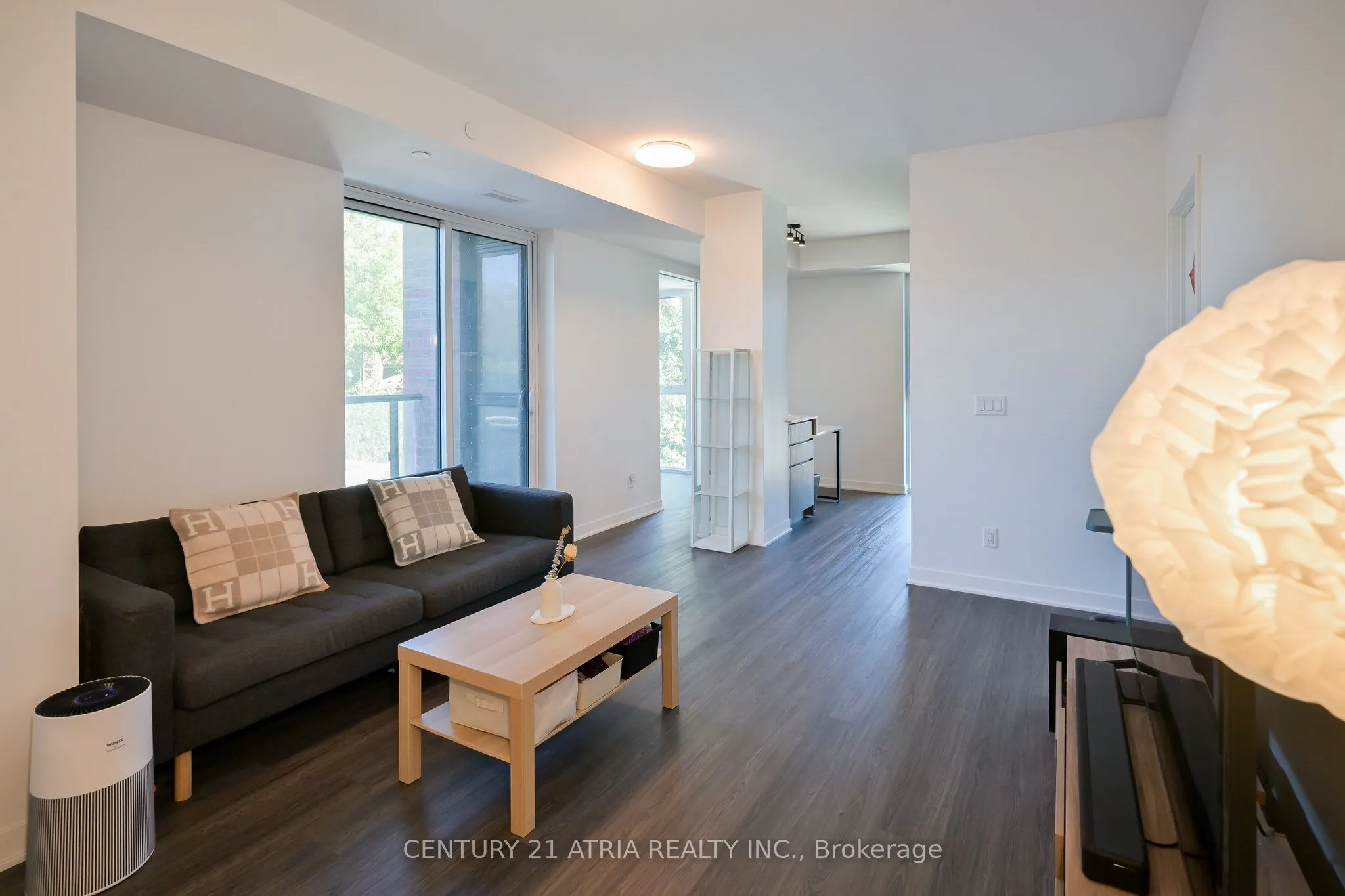 185 Alberta Avenue, #303