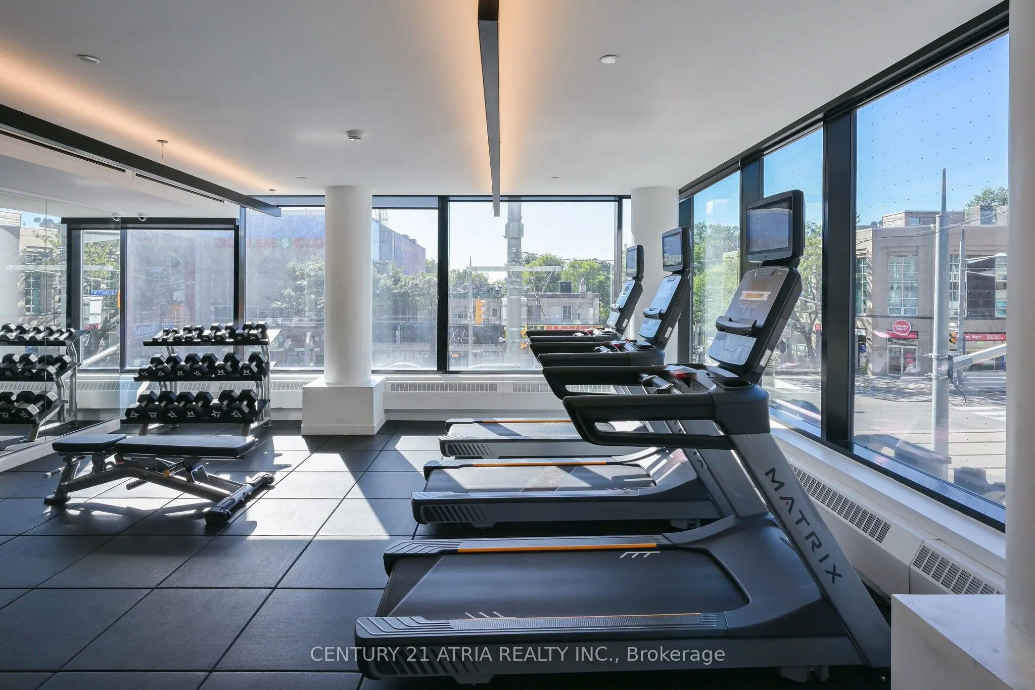 185 Alberta Avenue, #303