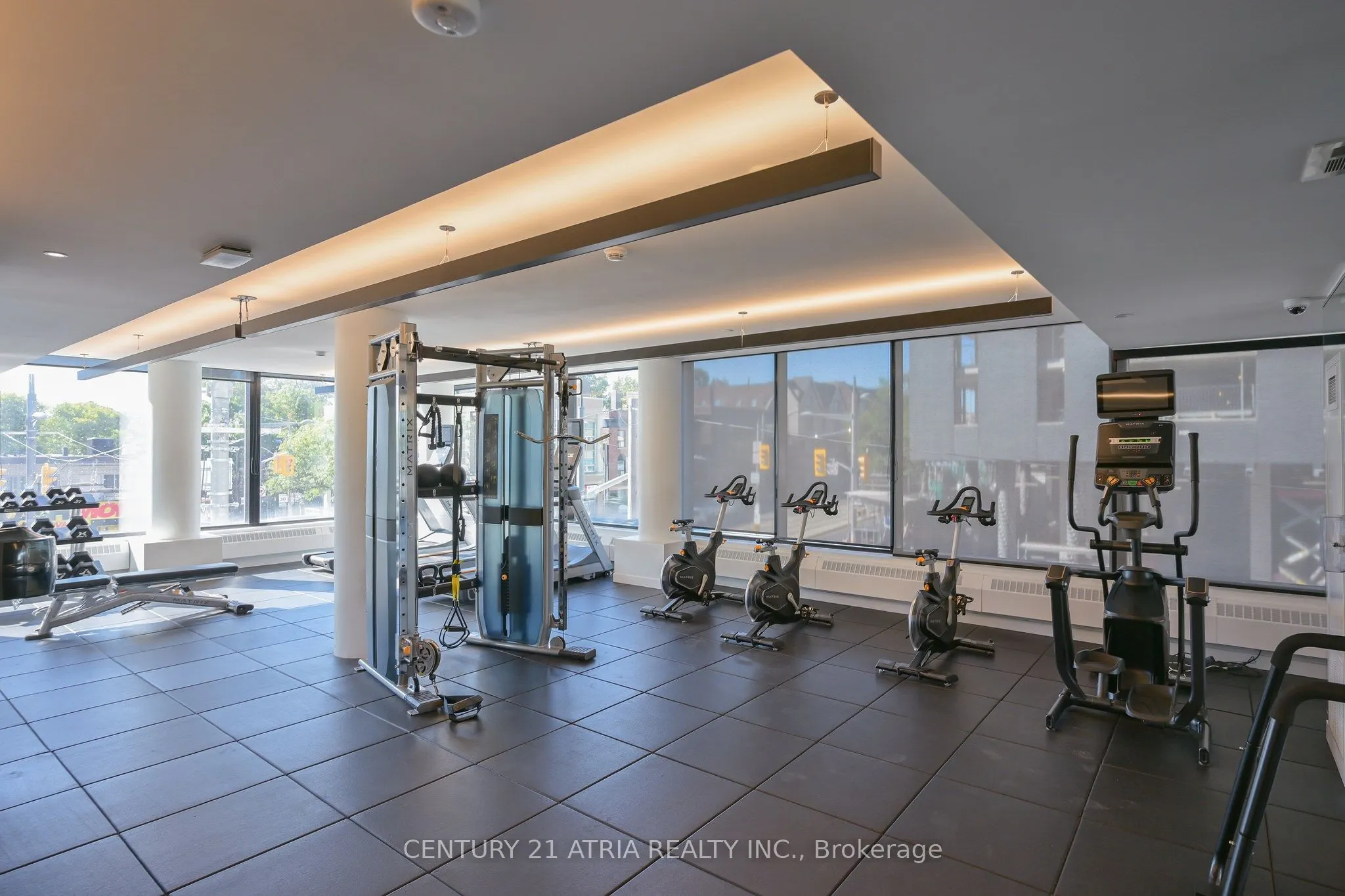 185 Alberta Avenue, #303