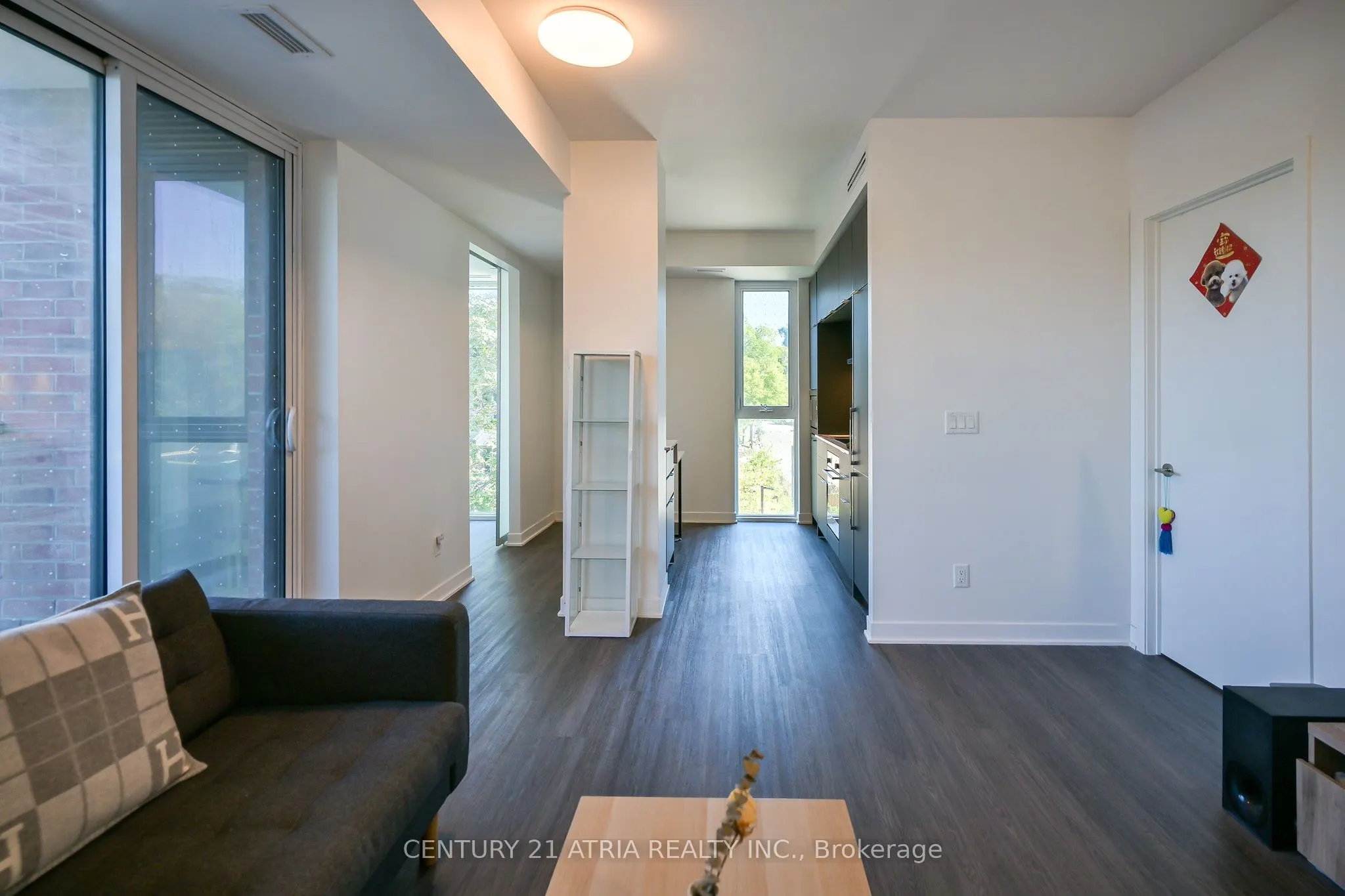 185 Alberta Avenue, #303