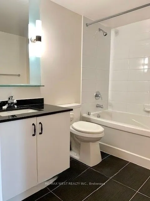 320 Richmond Street E, #1007