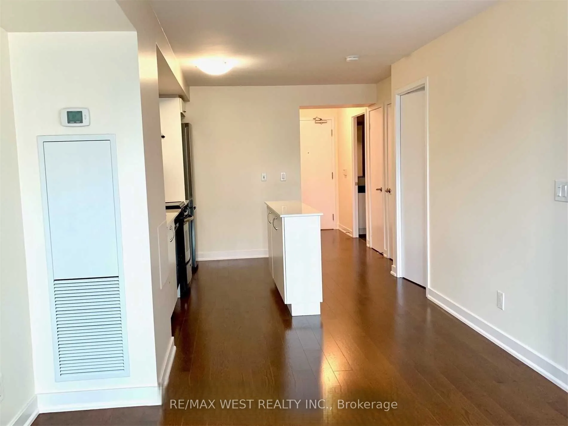 320 Richmond Street E, #1007