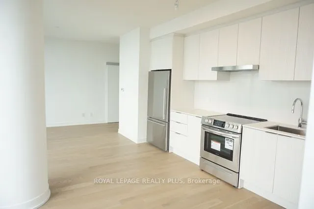 25 Richmond Street E, #2416