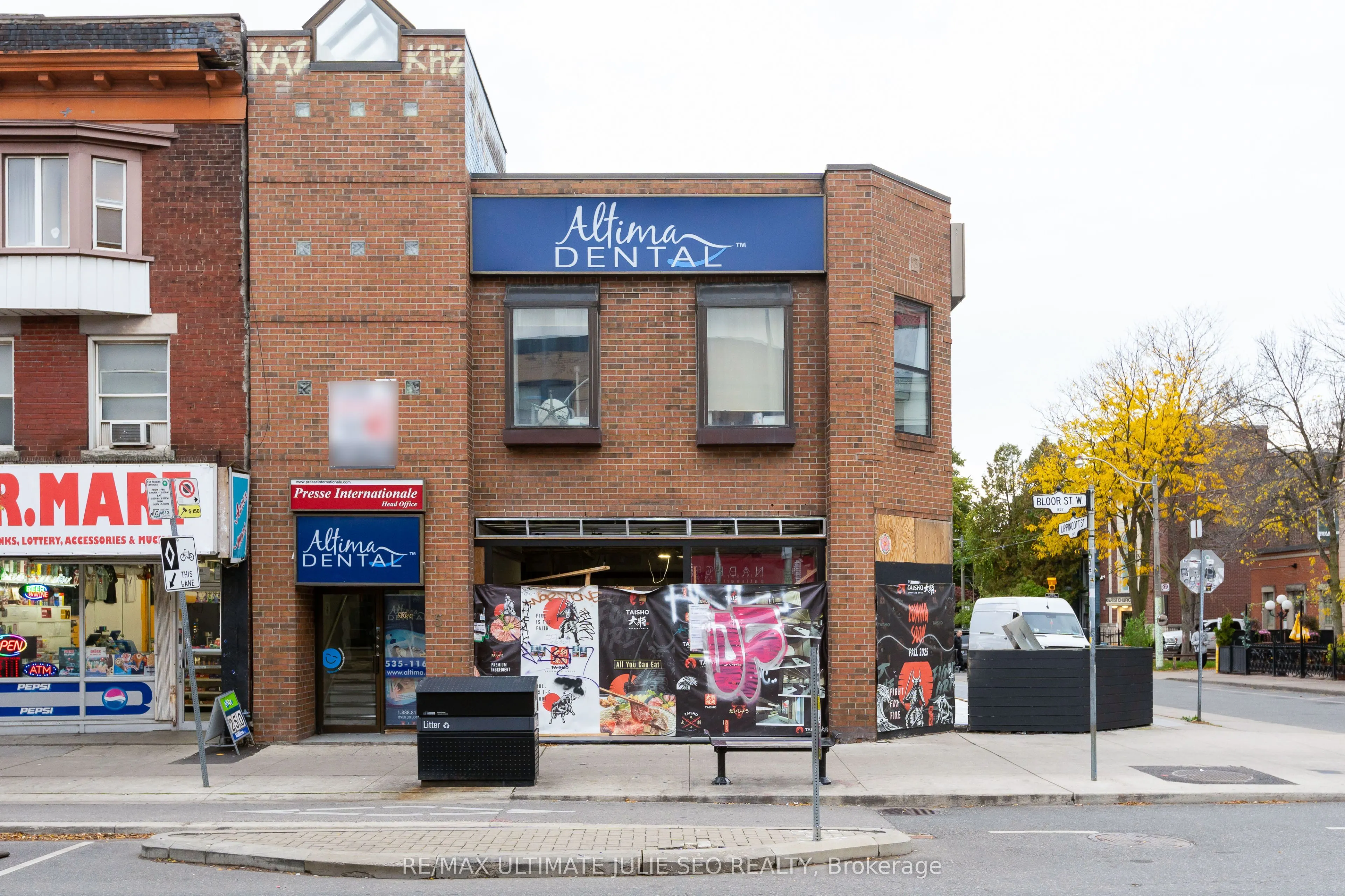 535 Bloor Street W