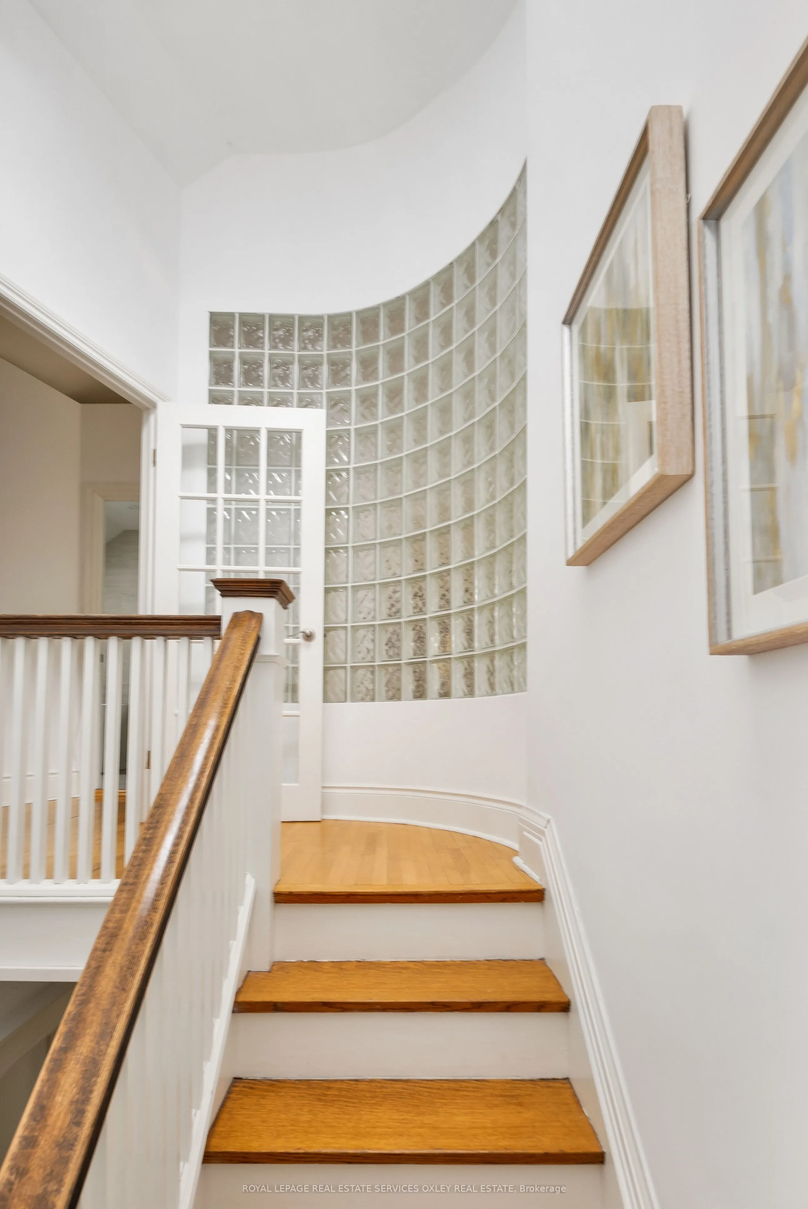 7 Binscarth Road