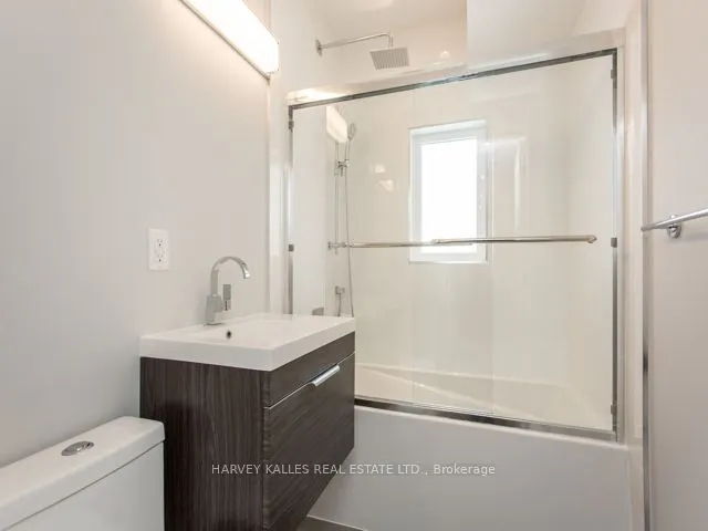 987 Avenue Road, #Upper