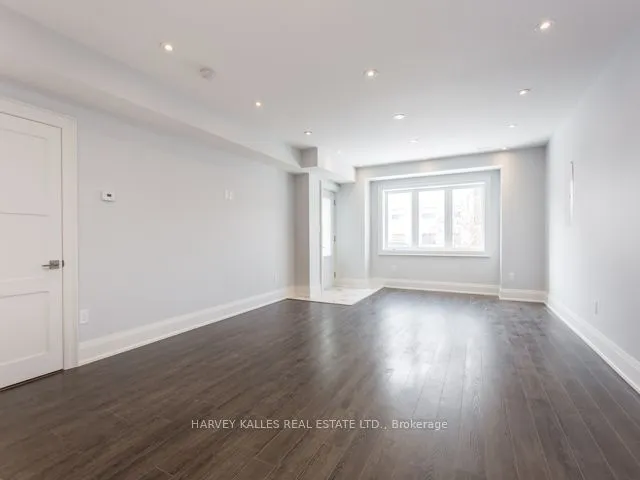 987 Avenue Road, #Upper