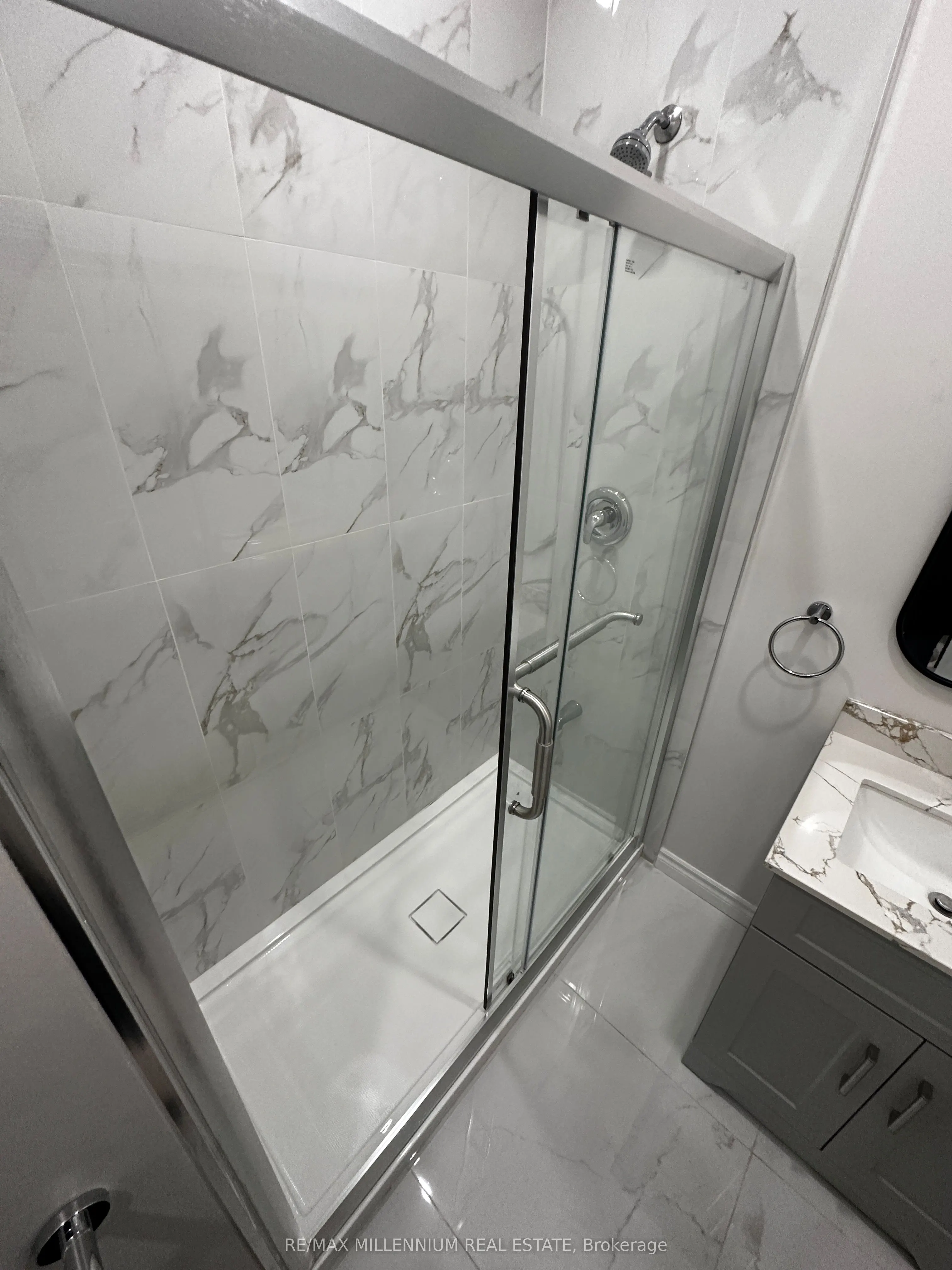 25 Howard Street, #APT 2 (Rm A)