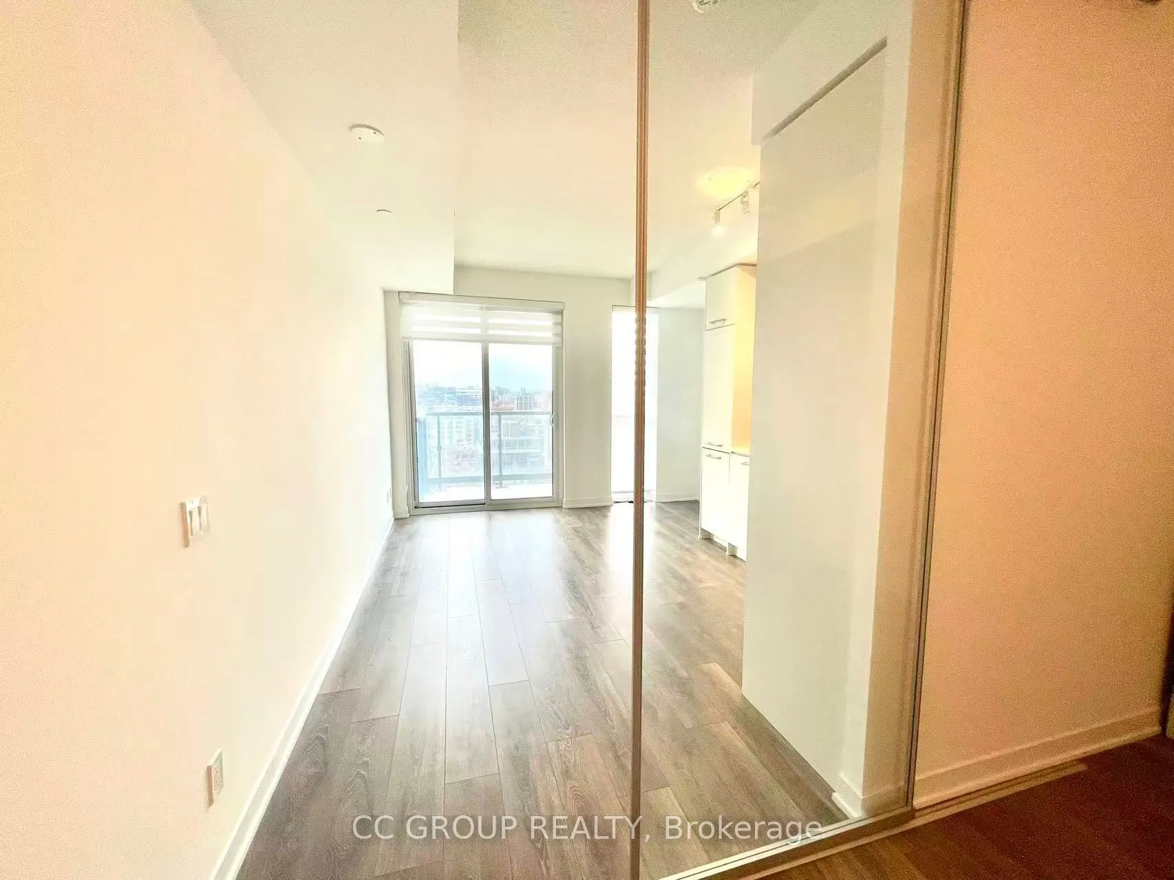 87 Peter Street, #1803