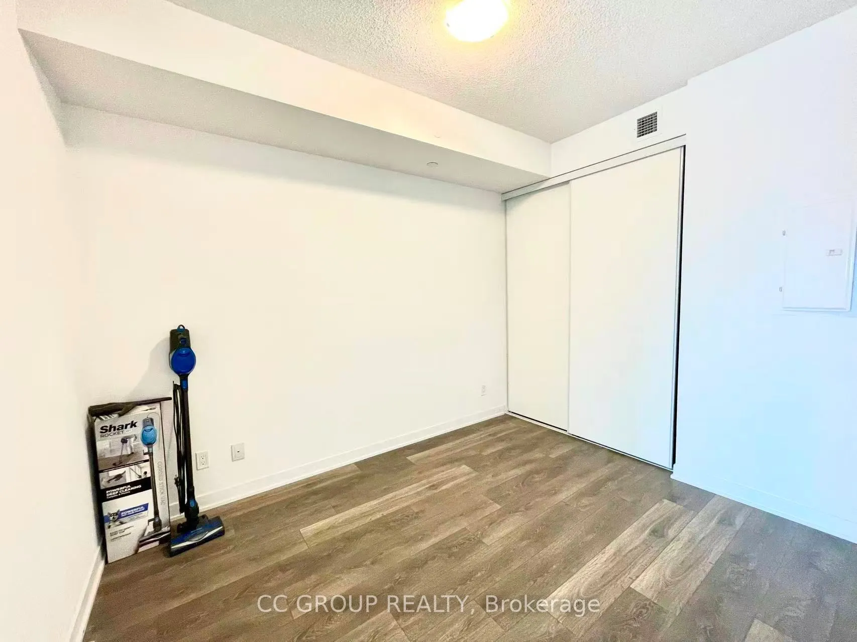 87 Peter Street, #1803