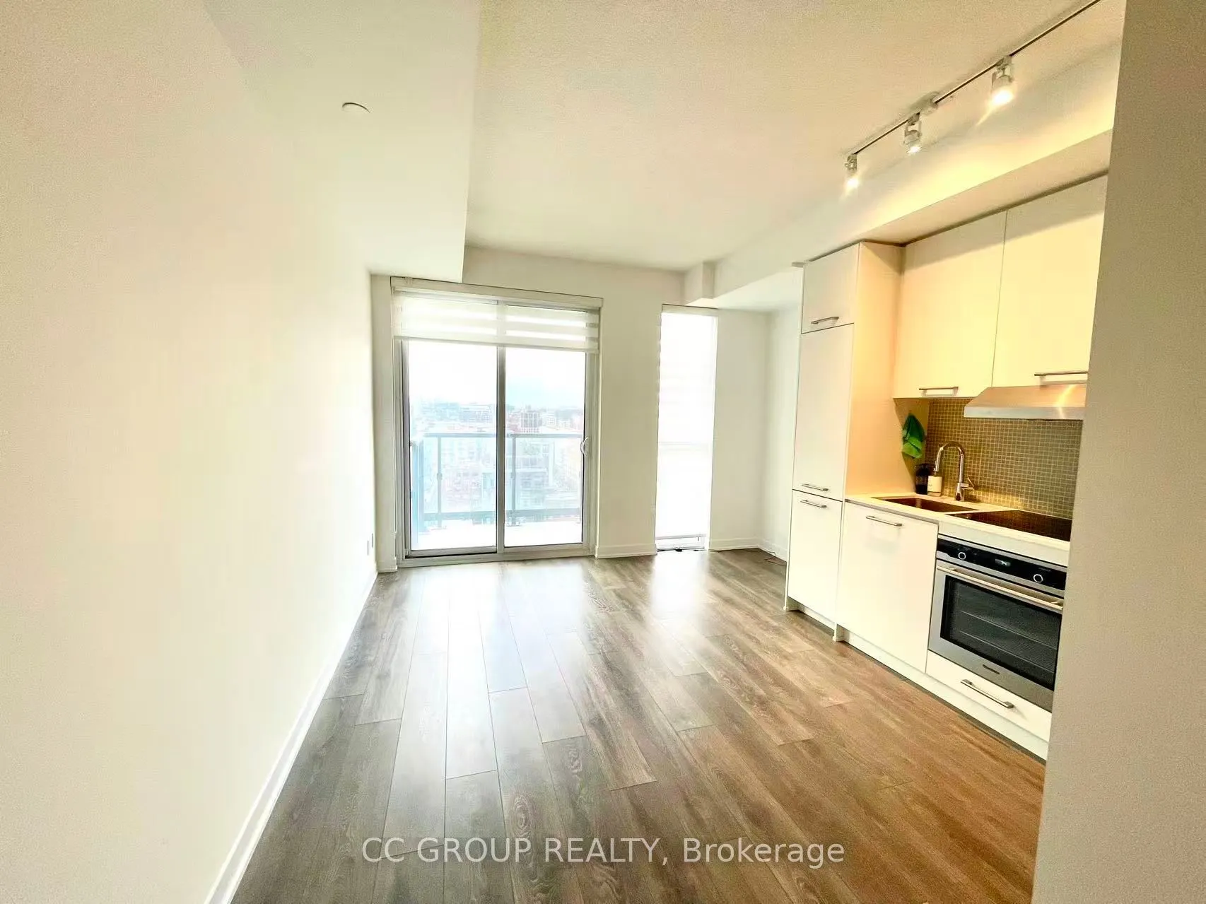87 Peter Street, #1803