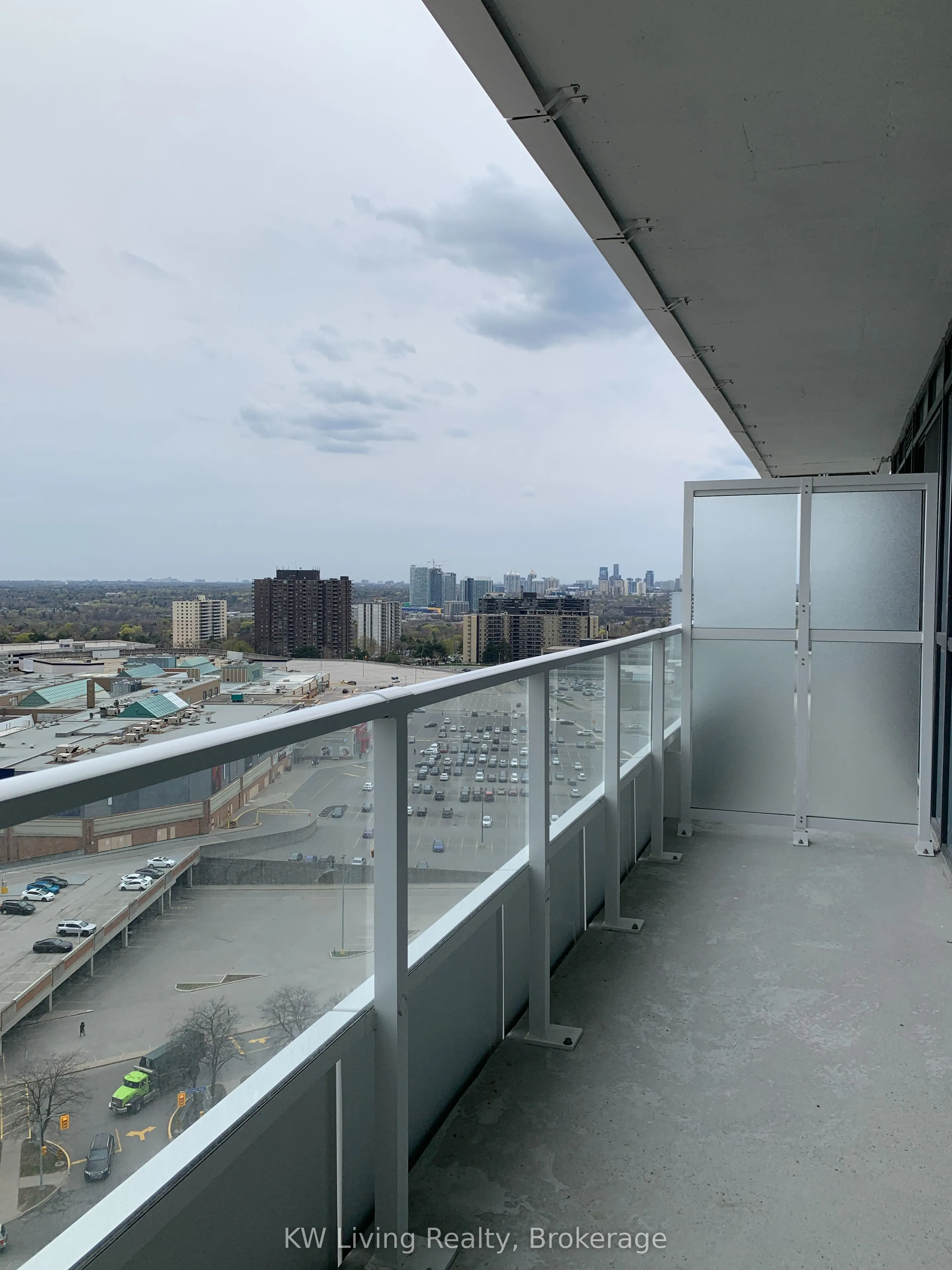 180 Fairview Mall Drive, #1901