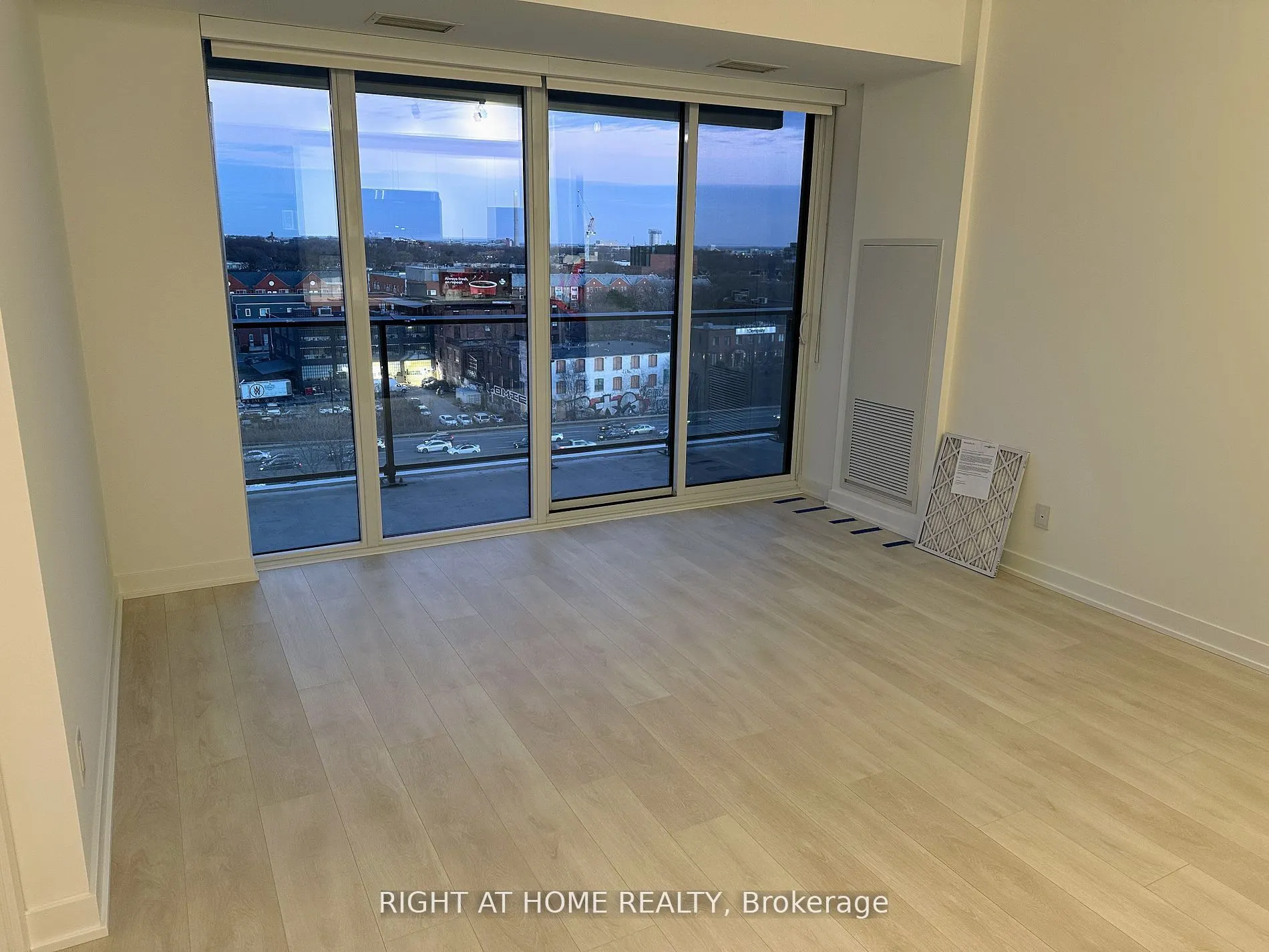 5 Defries Street S, #710