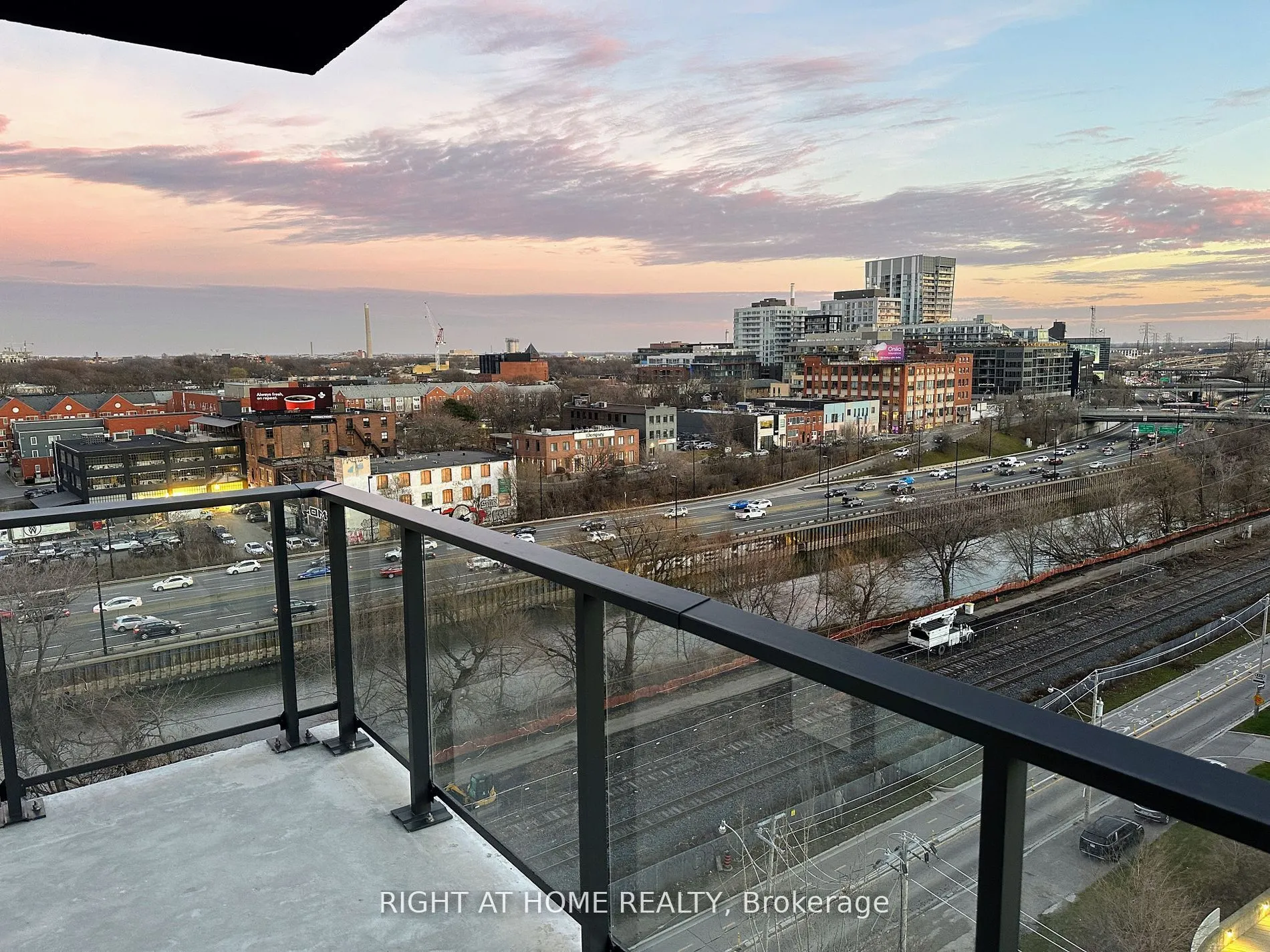 5 Defries Street S, #710