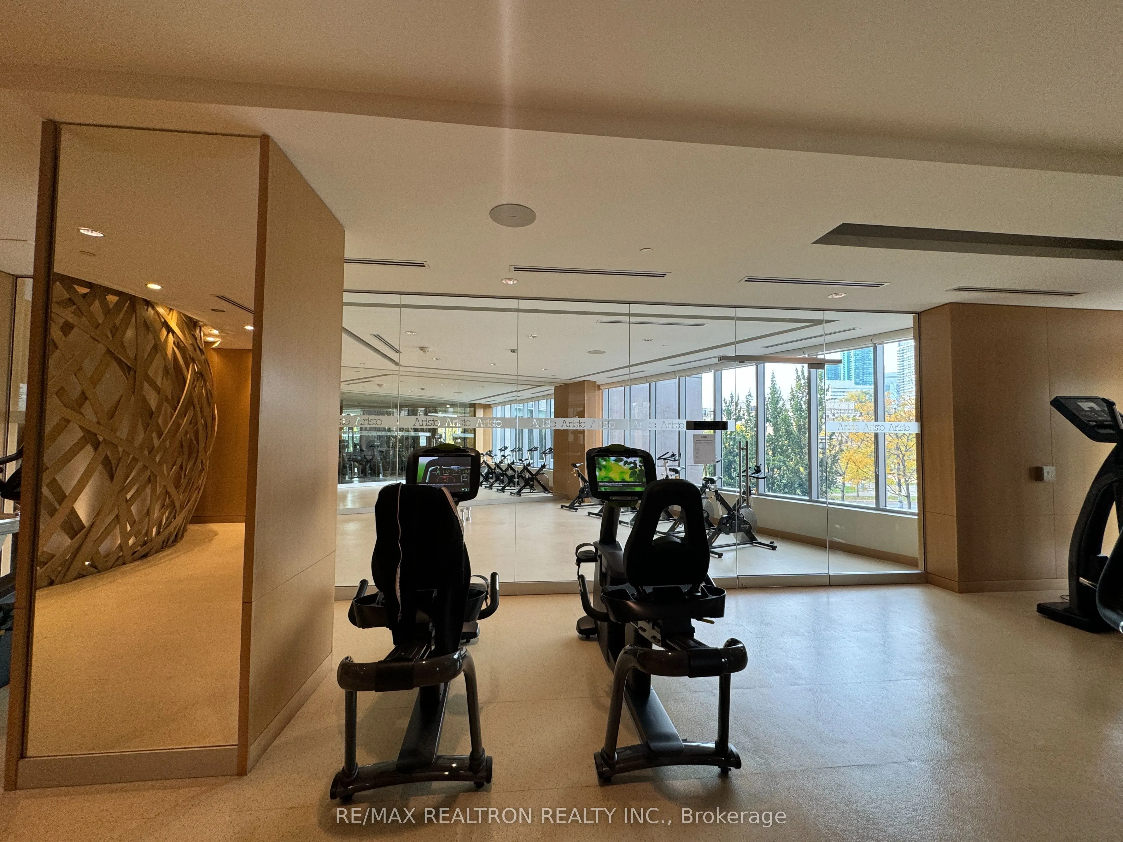 120 Harrison Garden Boulevard, #1105