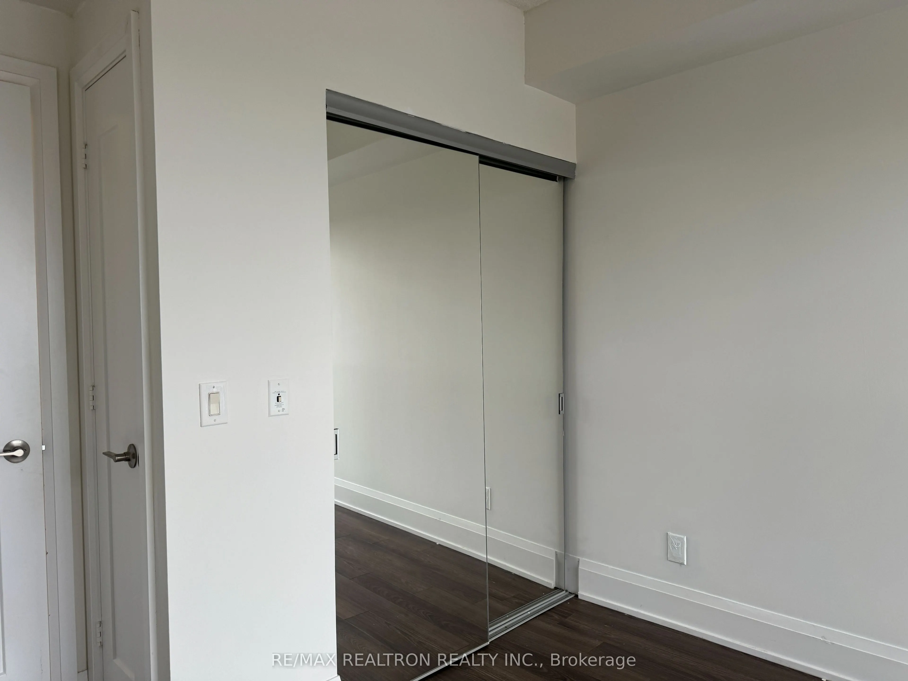 120 Harrison Garden Boulevard, #1105