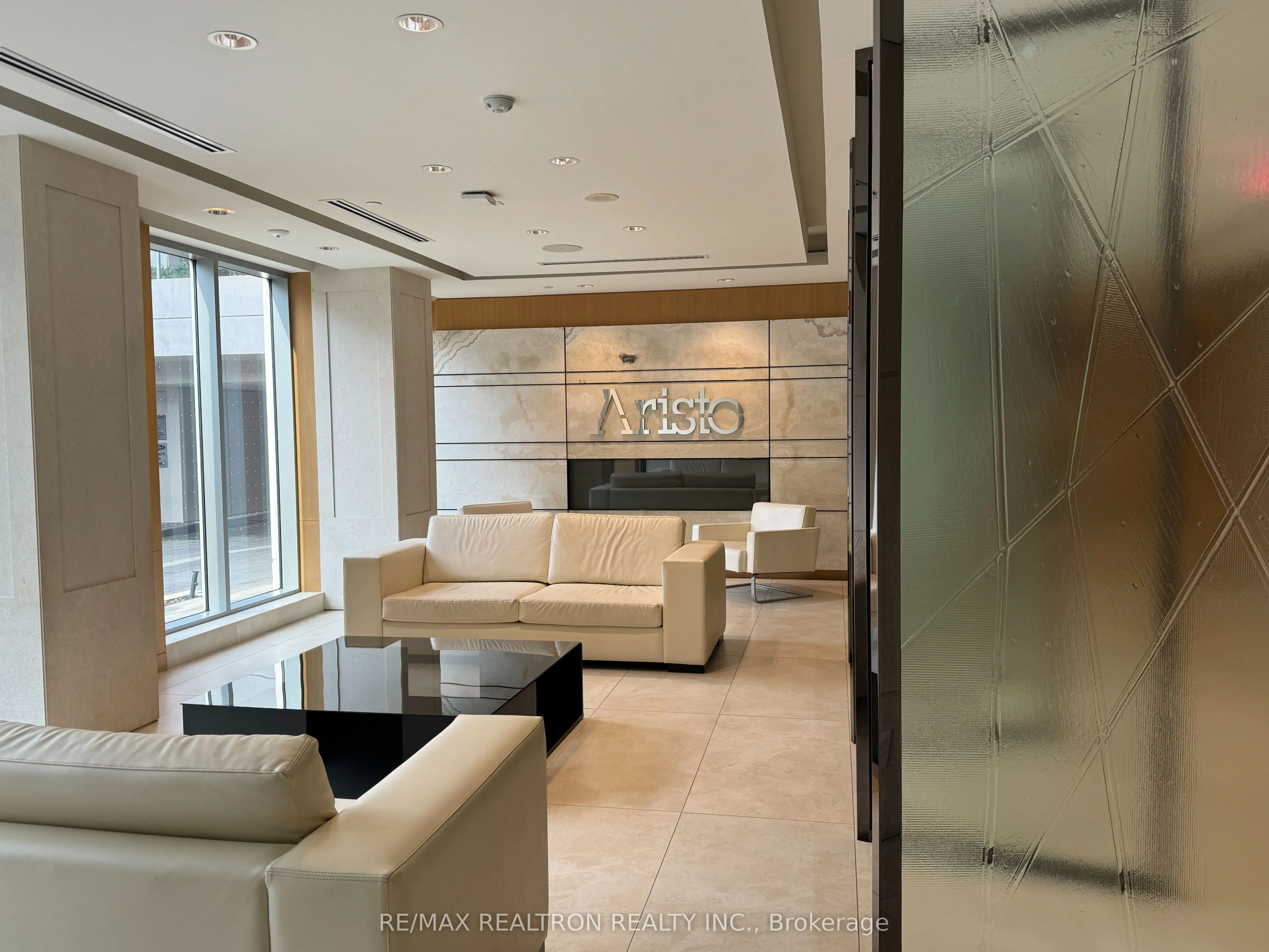 120 Harrison Garden Boulevard, #1105