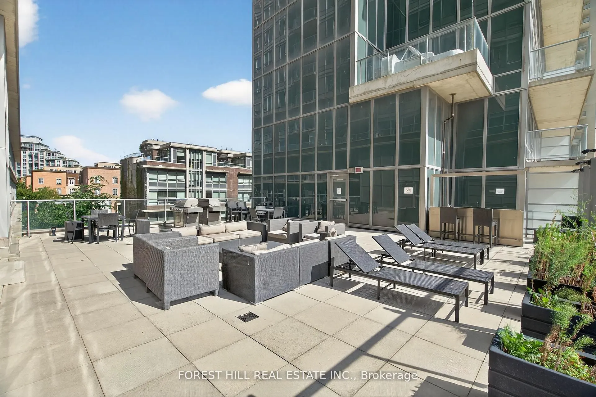 55 East Liberty Street, #604