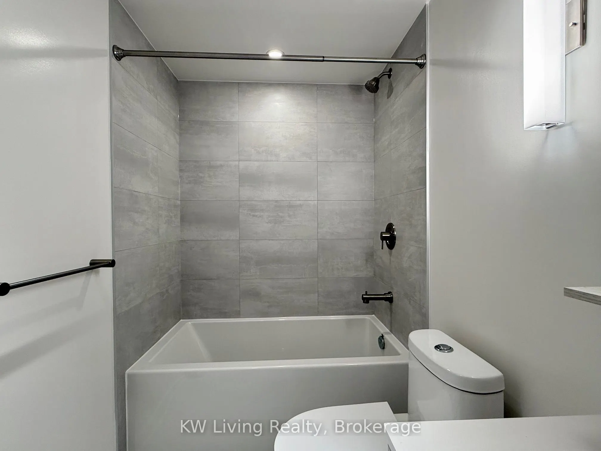 120 Broadway Avenue, #512