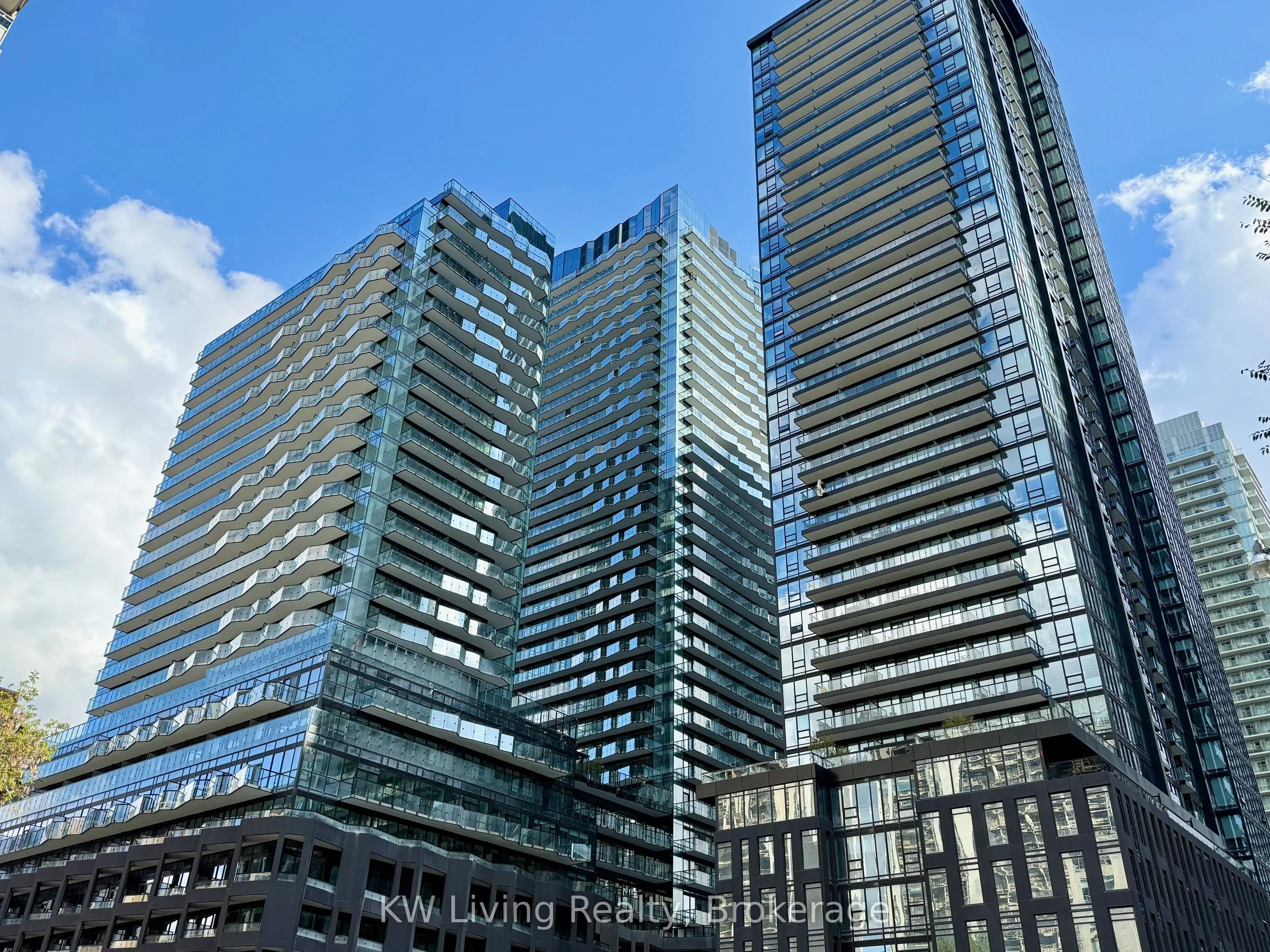 120 Broadway Avenue, #512