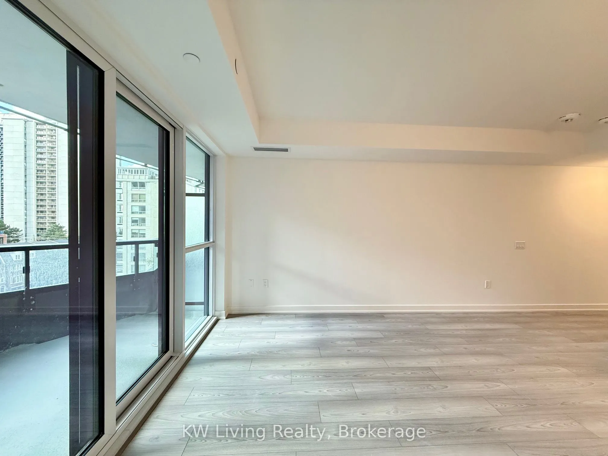 120 Broadway Avenue, #512
