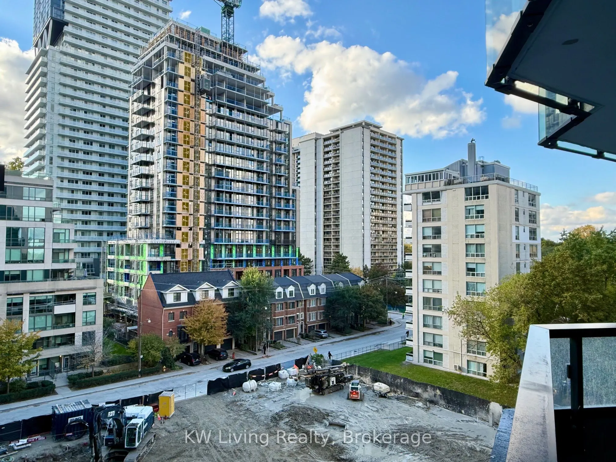 120 Broadway Avenue, #512