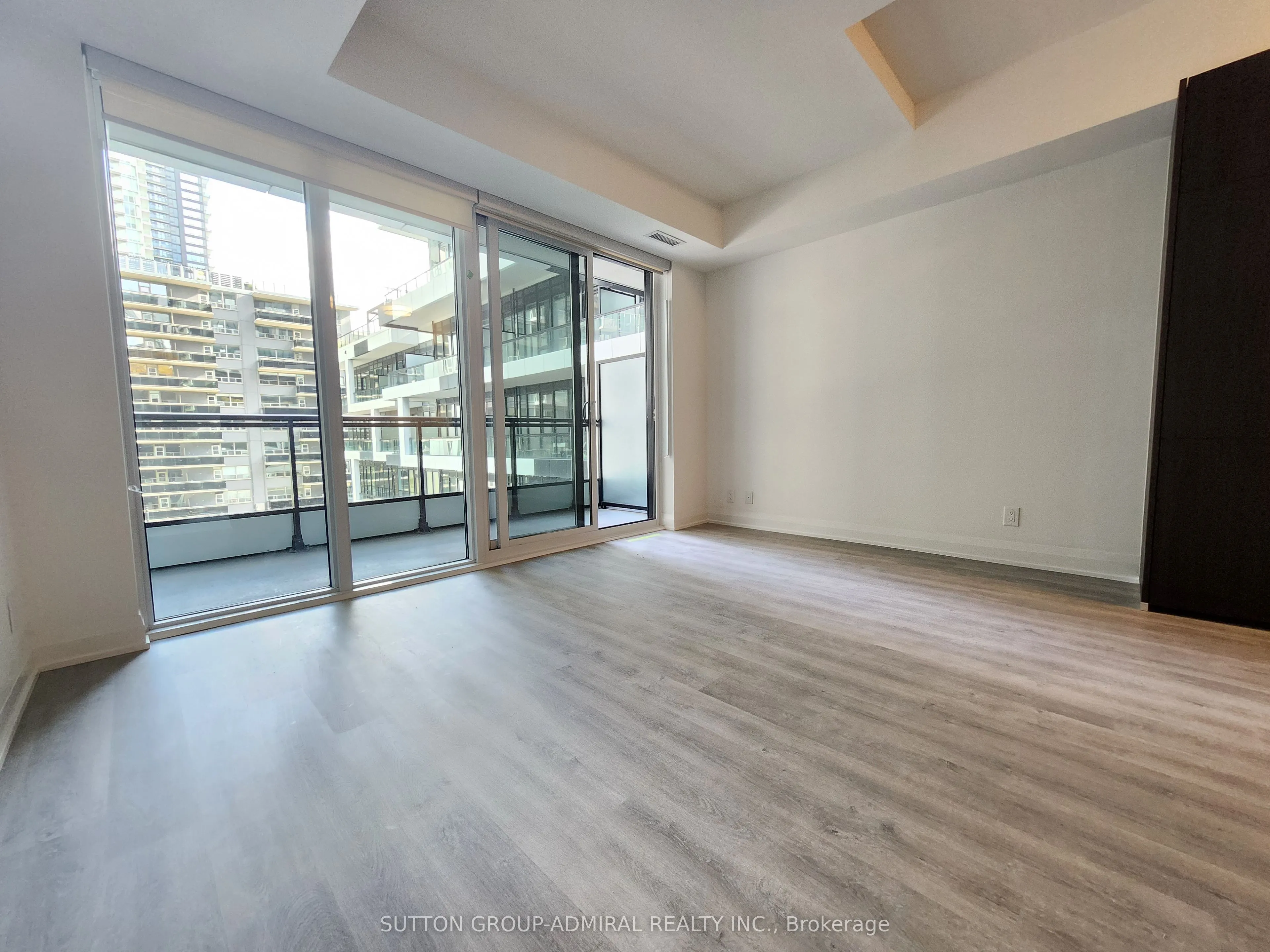 65 Broadway Avenue, #320