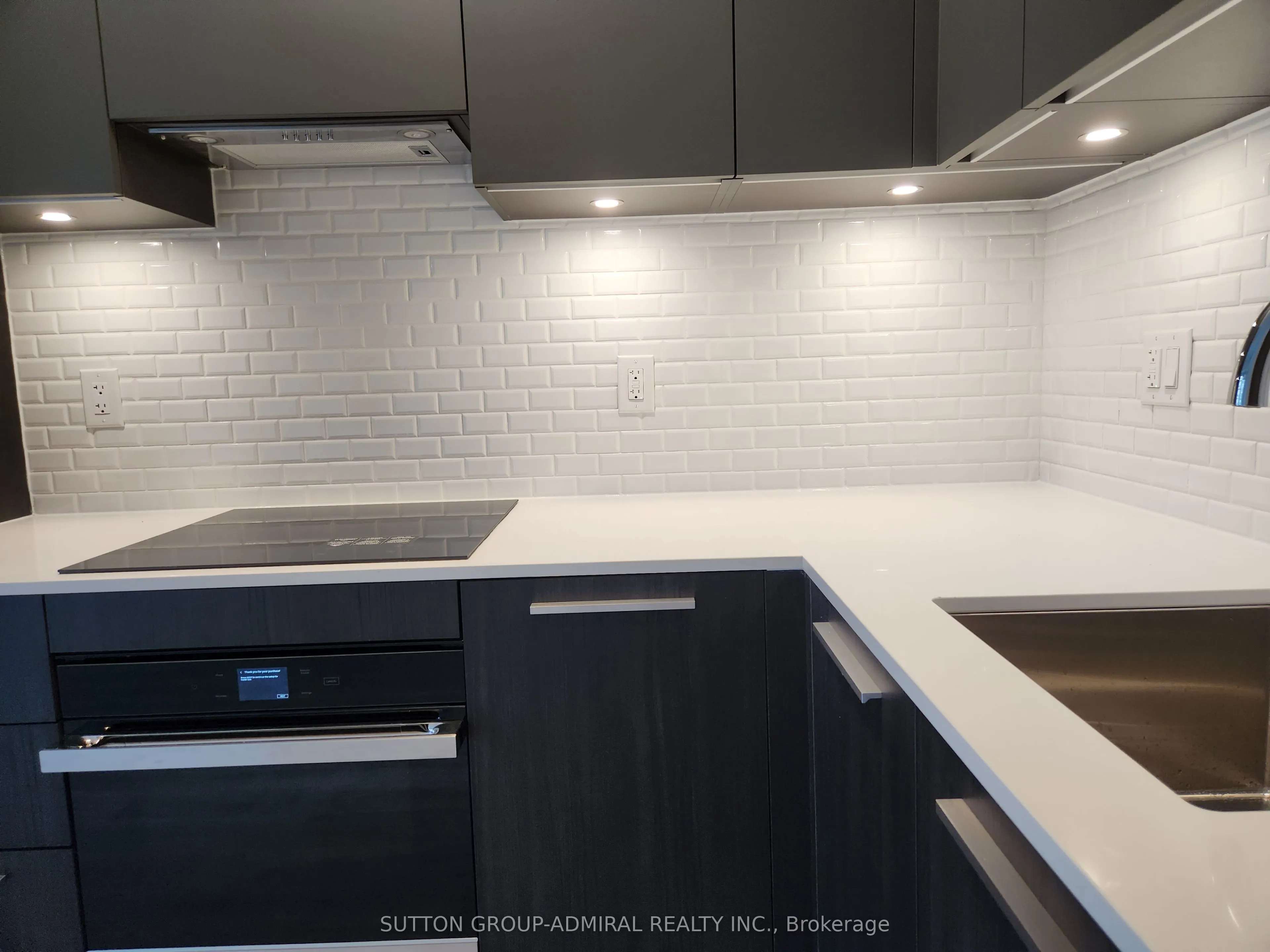 65 Broadway Avenue, #320