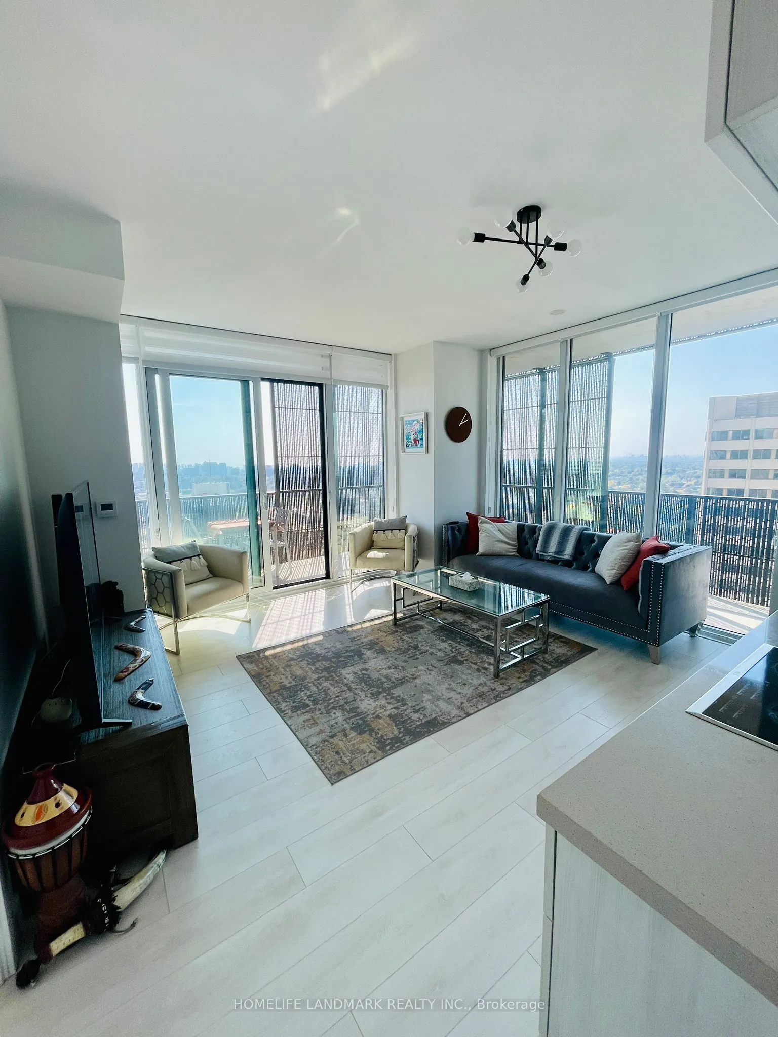 8 Eglinton Avenue E, #2302